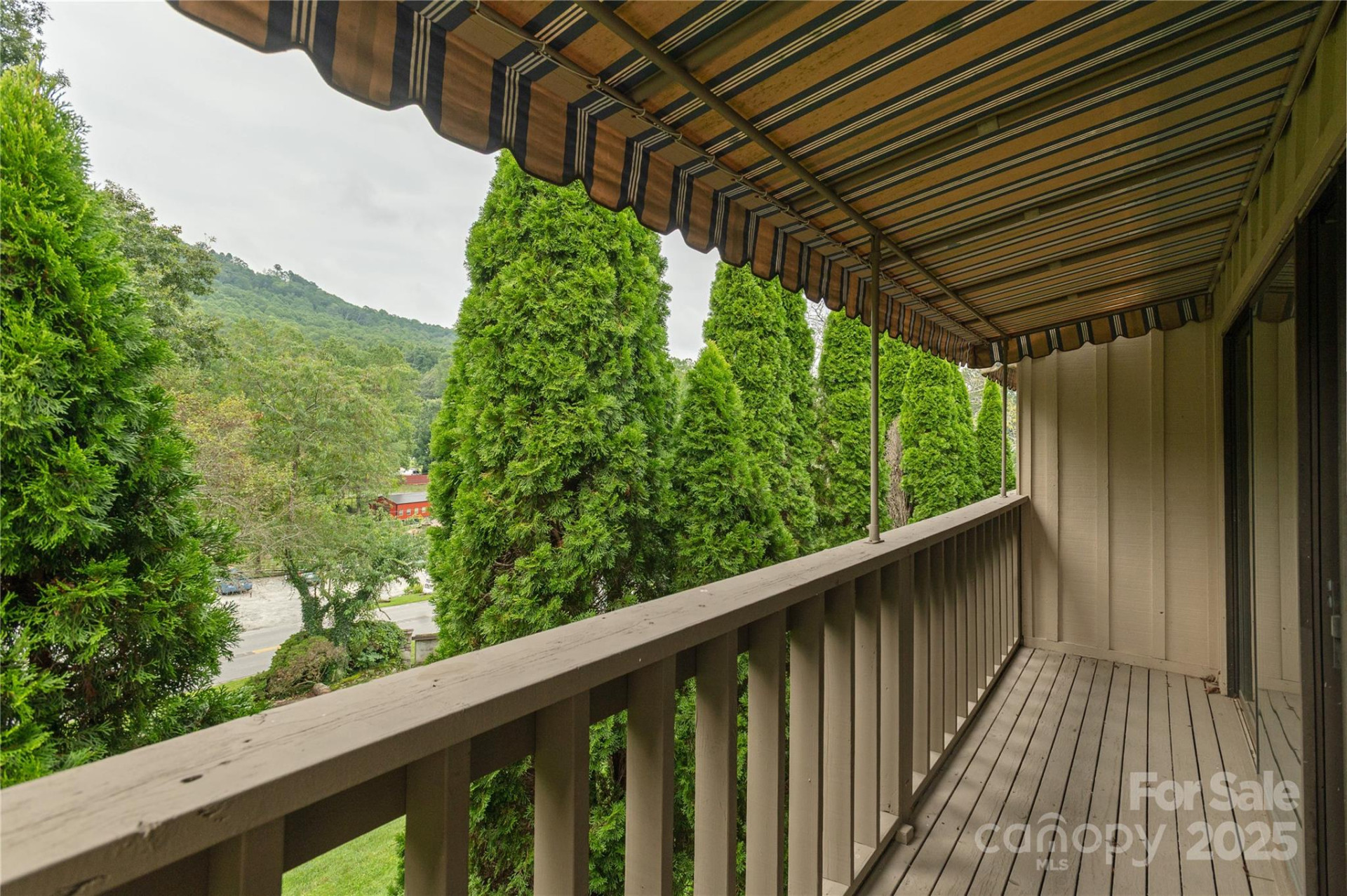 1 Westridge Court #Unit B - Photo 22