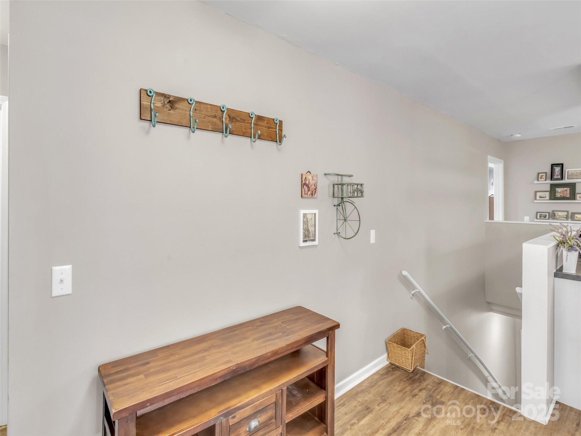 719 Pinewood Drive - Photo 8