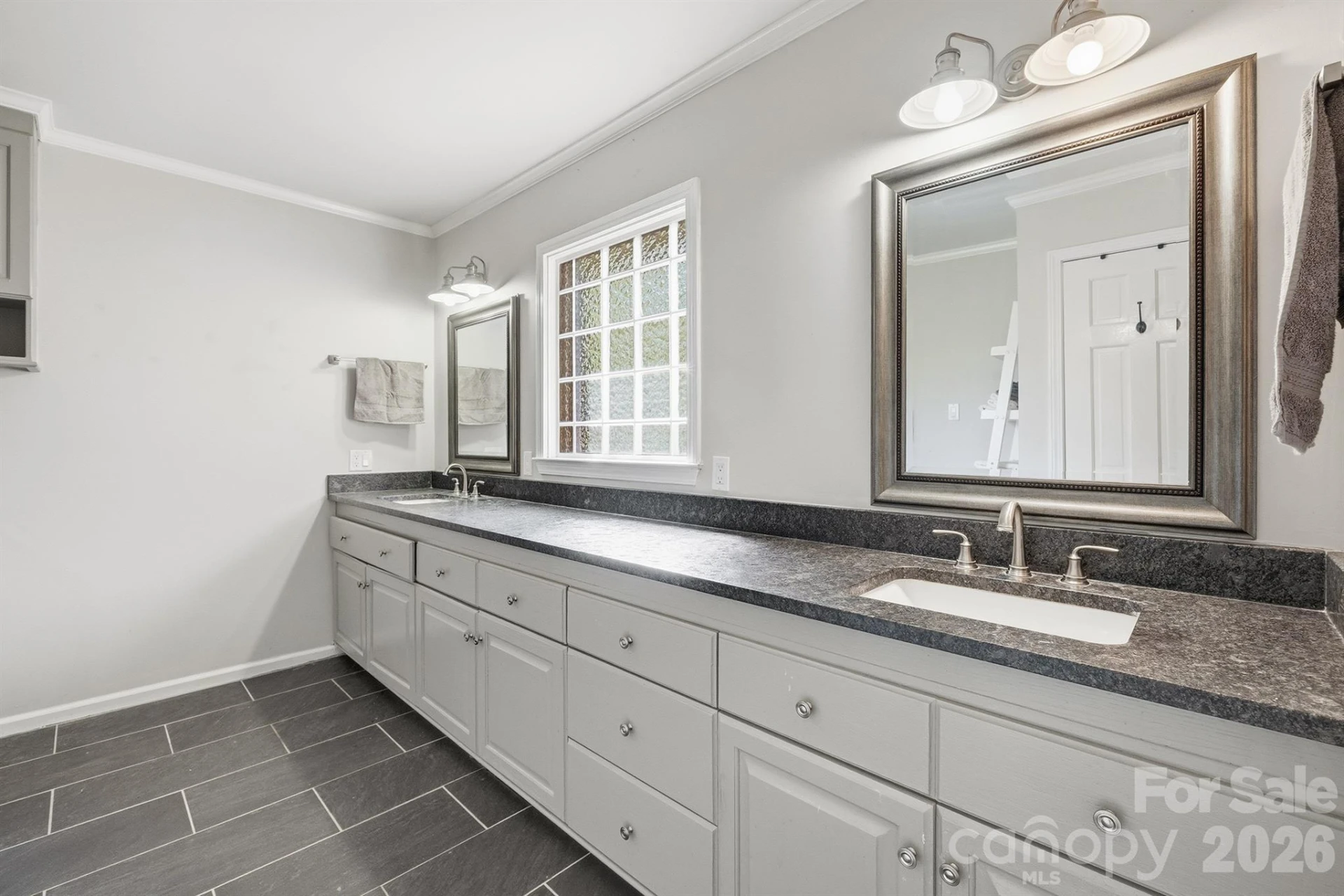 209 Frontier Circle - Photo 31