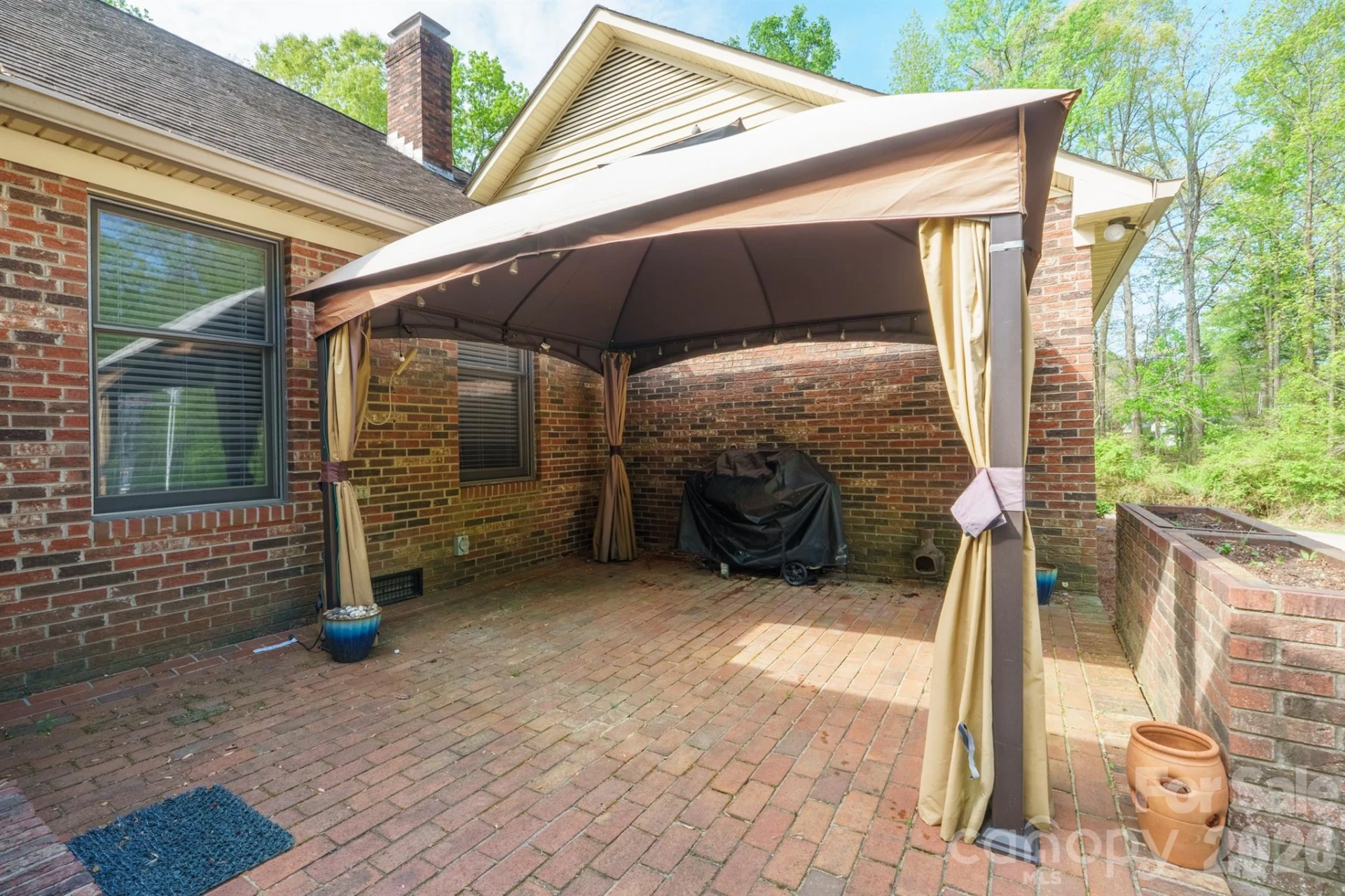 209 Frontier Circle - Photo 7