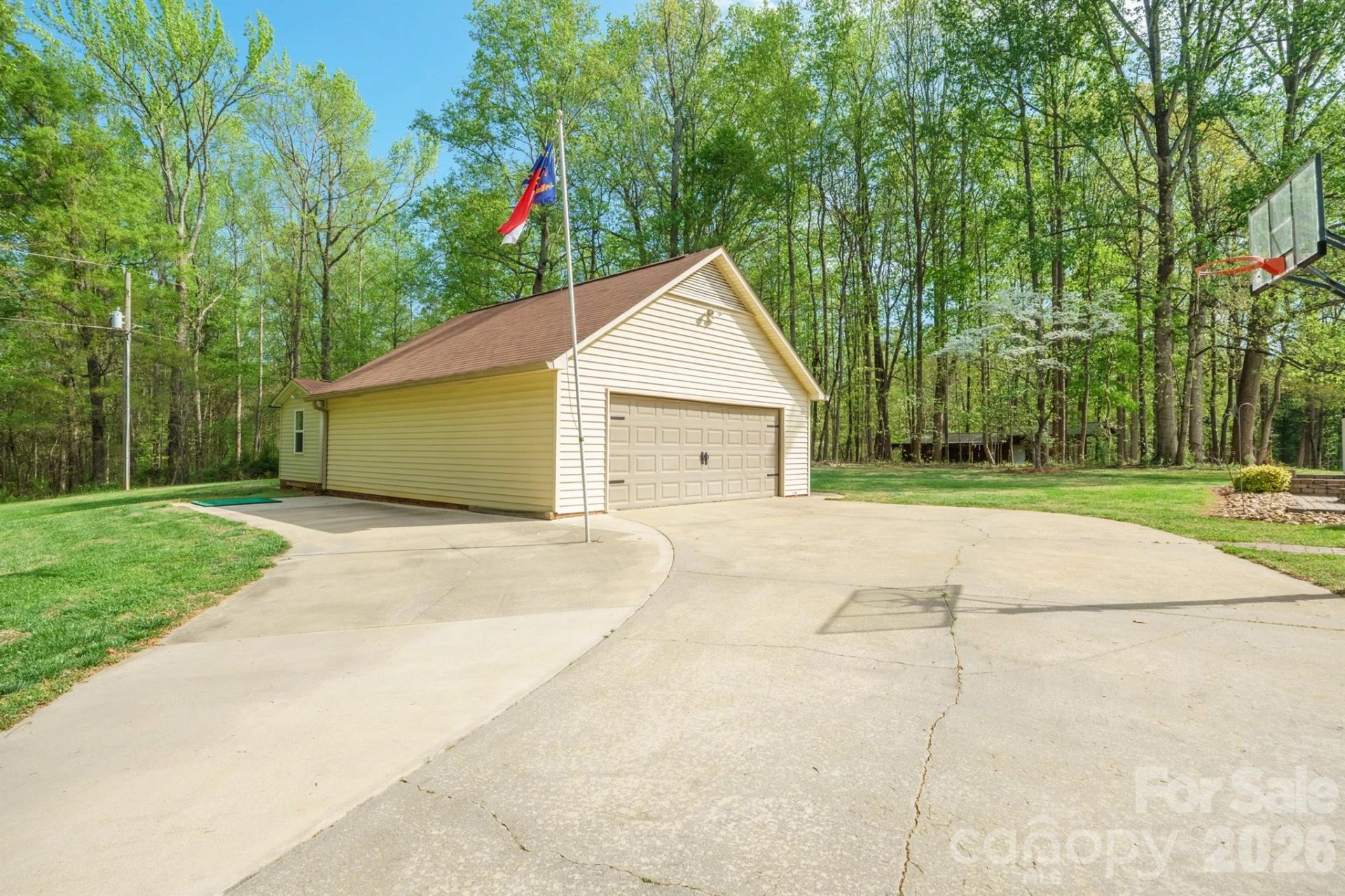 209 Frontier Circle - Photo 8