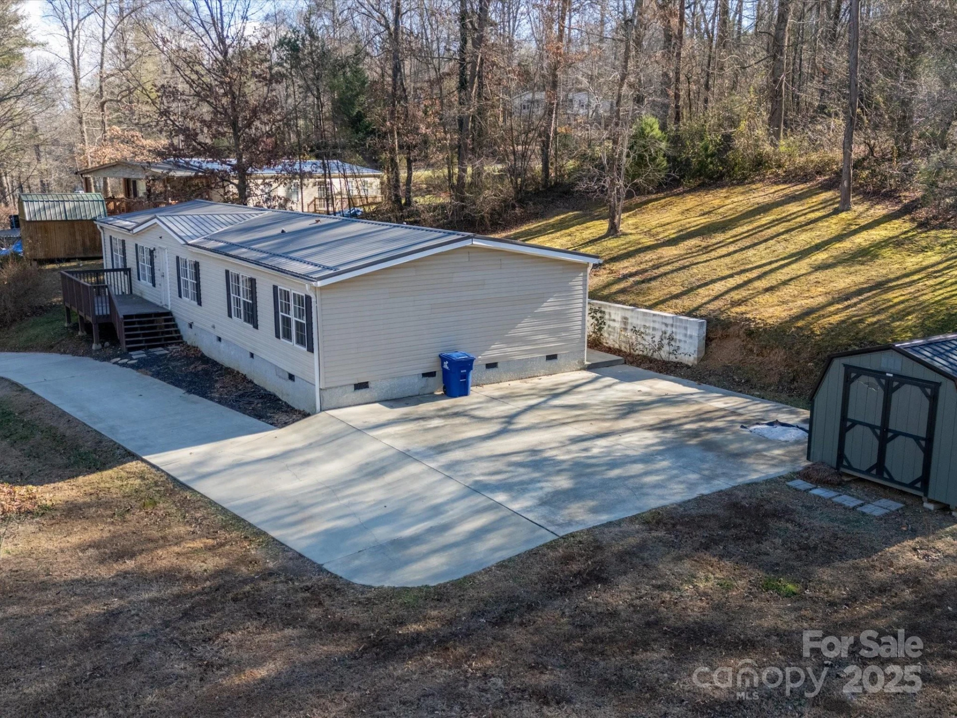 205 Kirk Way - Photo 2