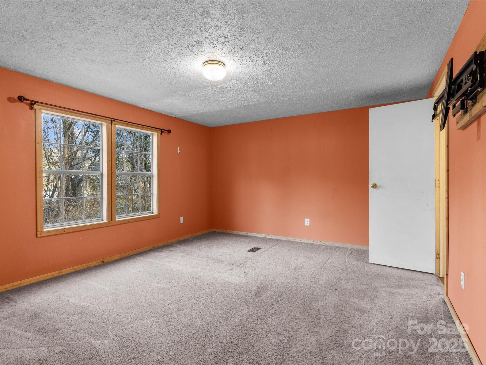 205 Kirk Way - Photo 13