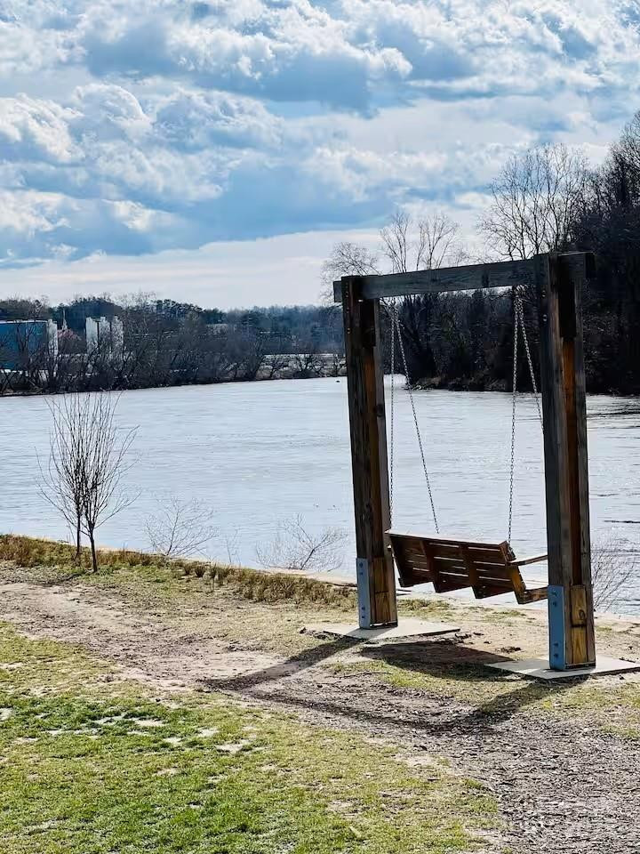 1057 Riverside Drive - Photo 40