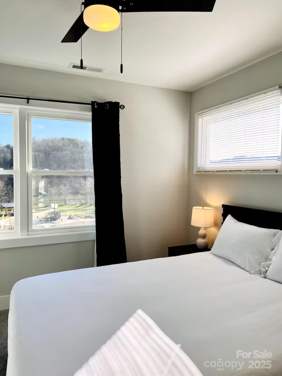 1061 Riverside Drive - Photo 14