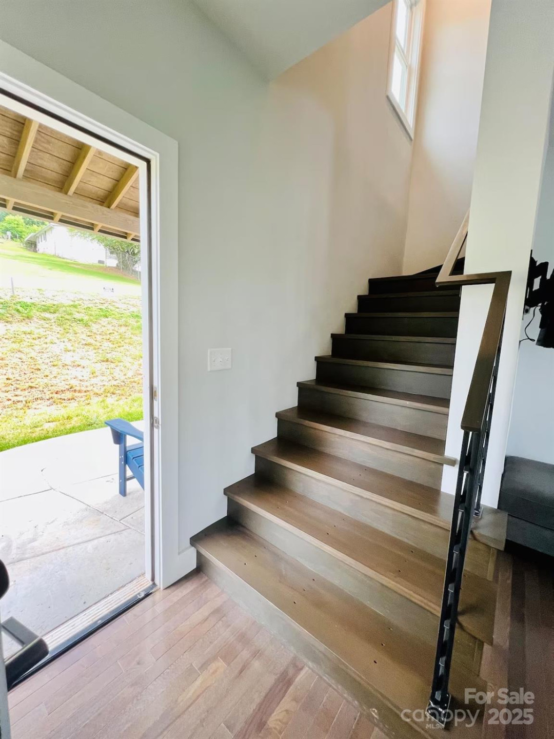 1061 Riverside Drive - Photo 30