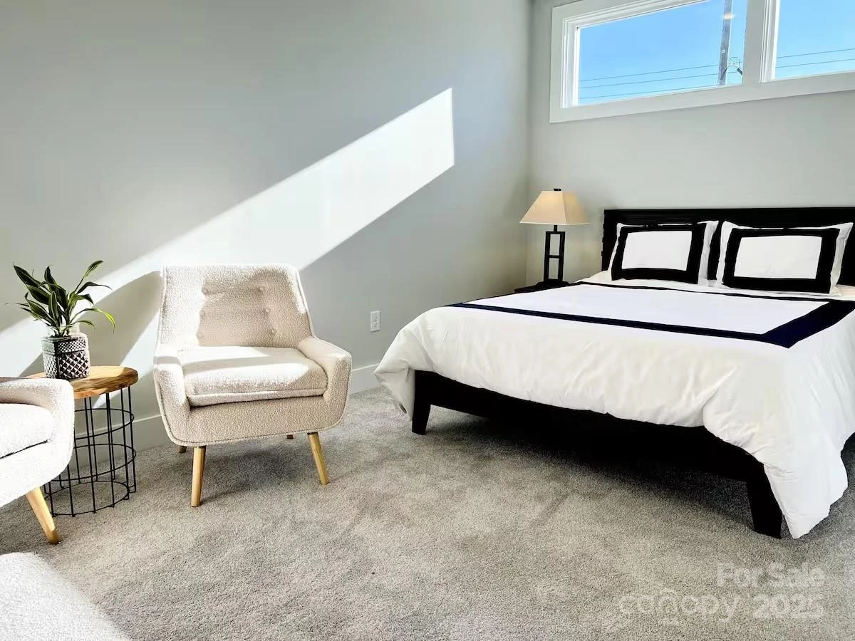 1061 Riverside Drive - Photo 31