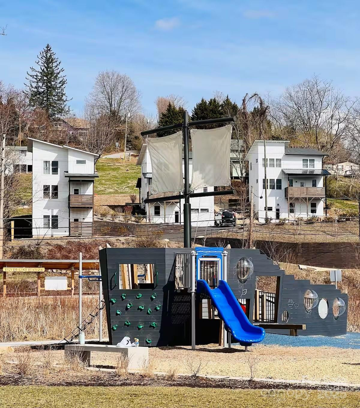 1061 Riverside Drive - Photo 38