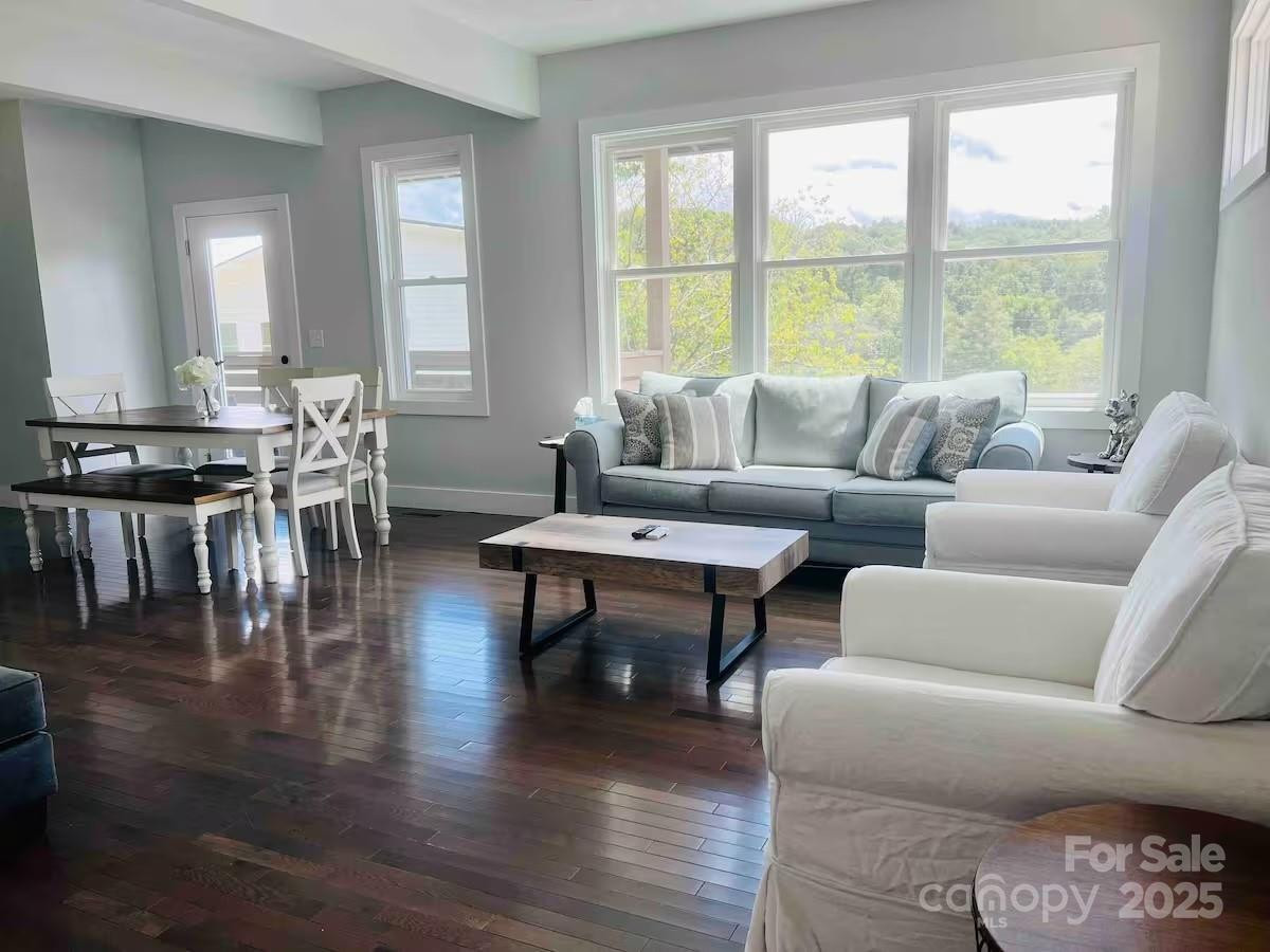 1061 Riverside Drive - Photo 6