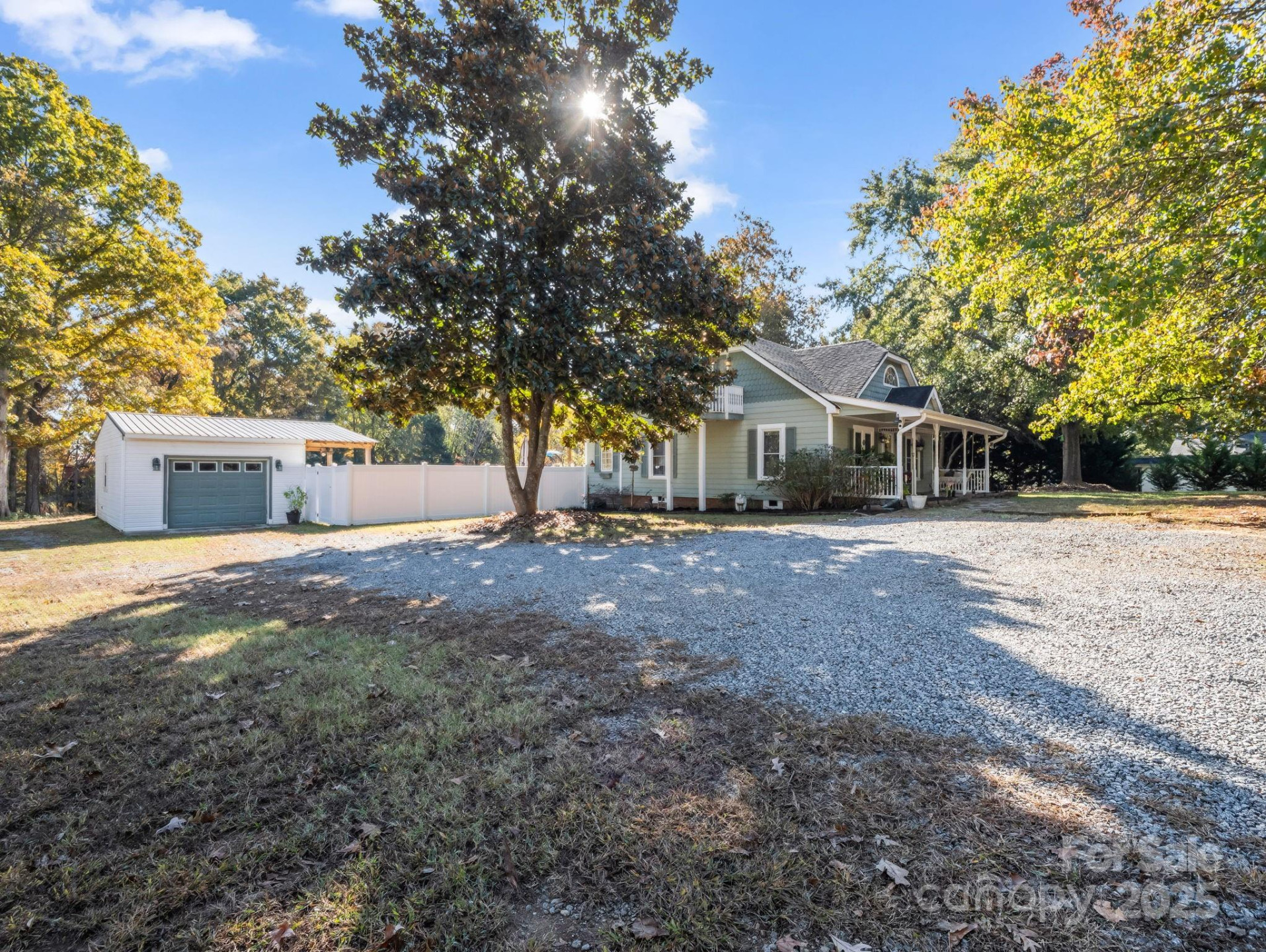 187 High Road - Photo 2