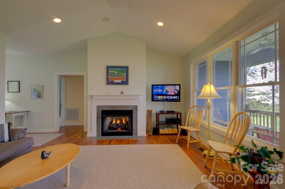 751 Everett Road - Photo 3
