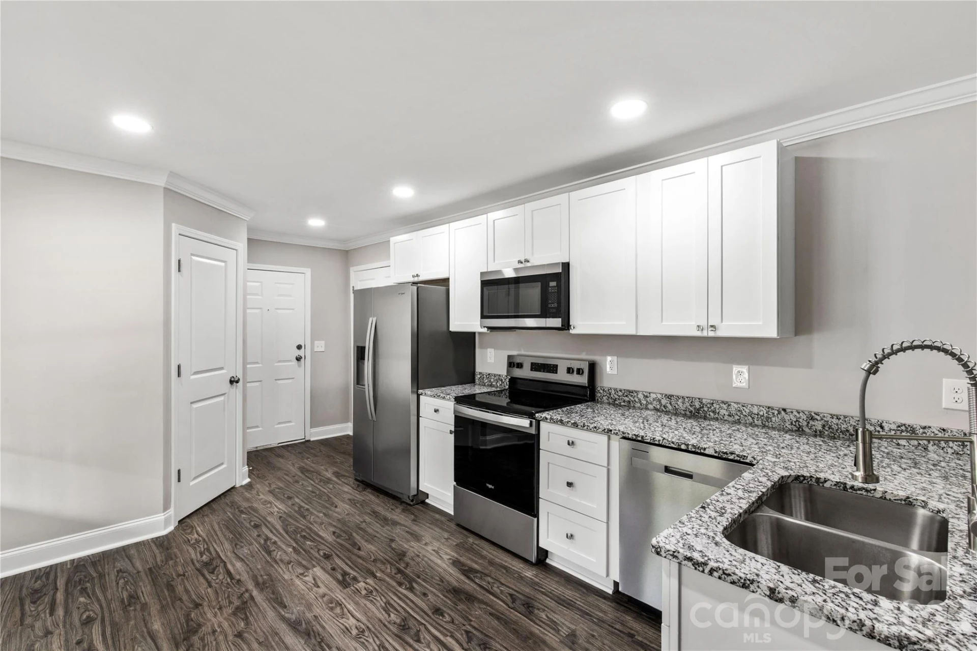 2425 Kershaw Camden Highway - Photo 11
