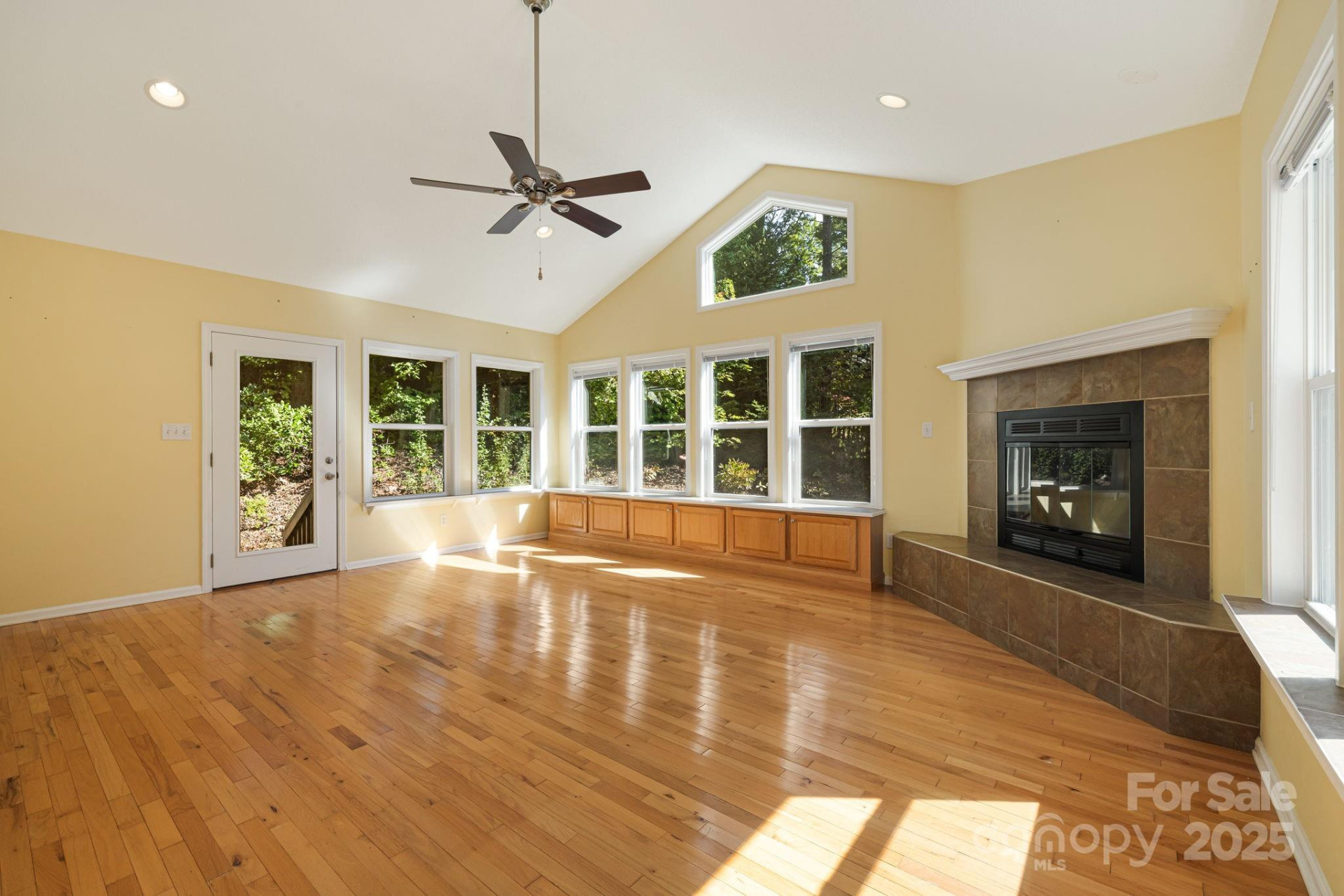 207 Christina Court - Photo 13