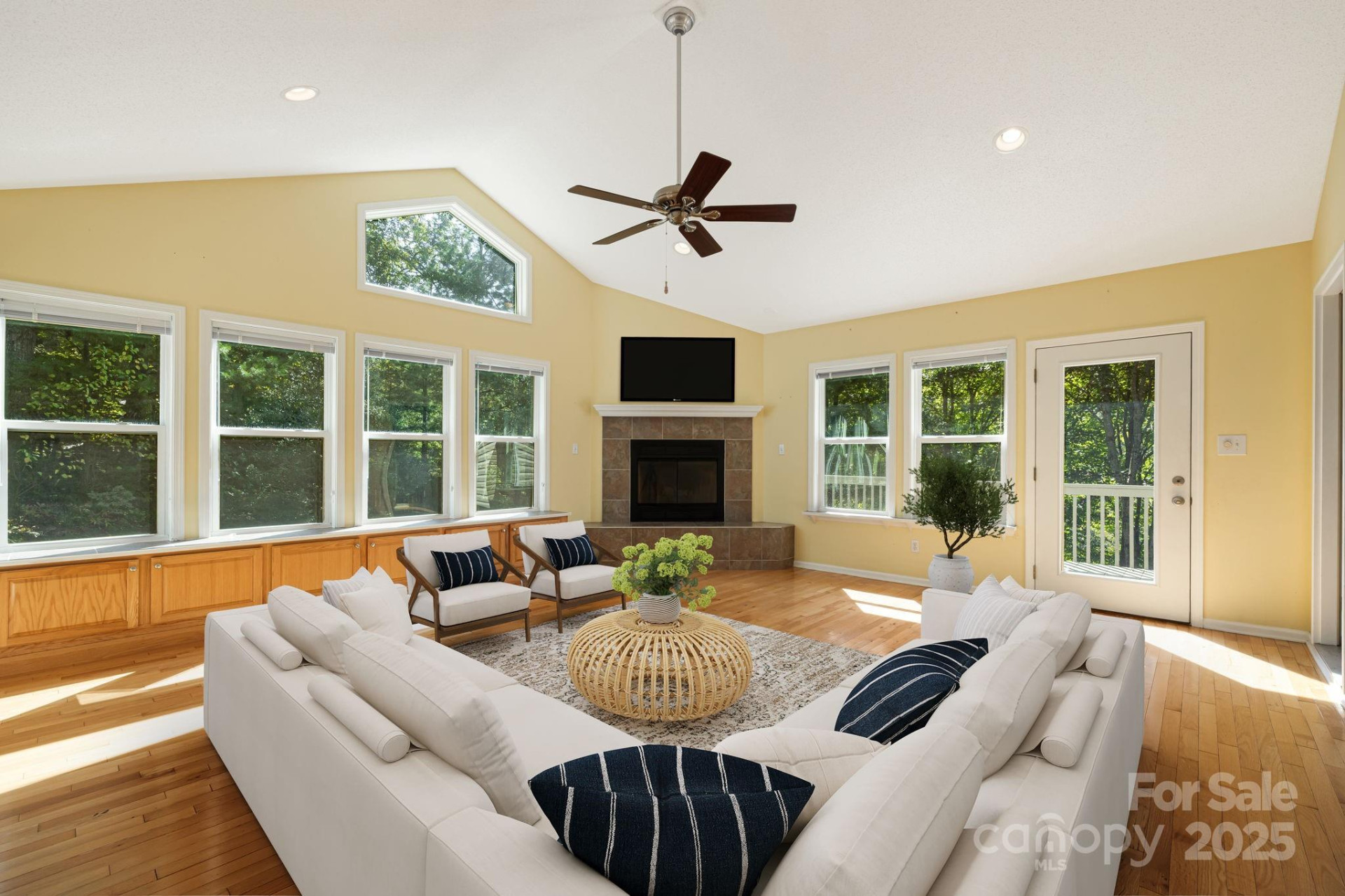 207 Christina Court - Photo 14