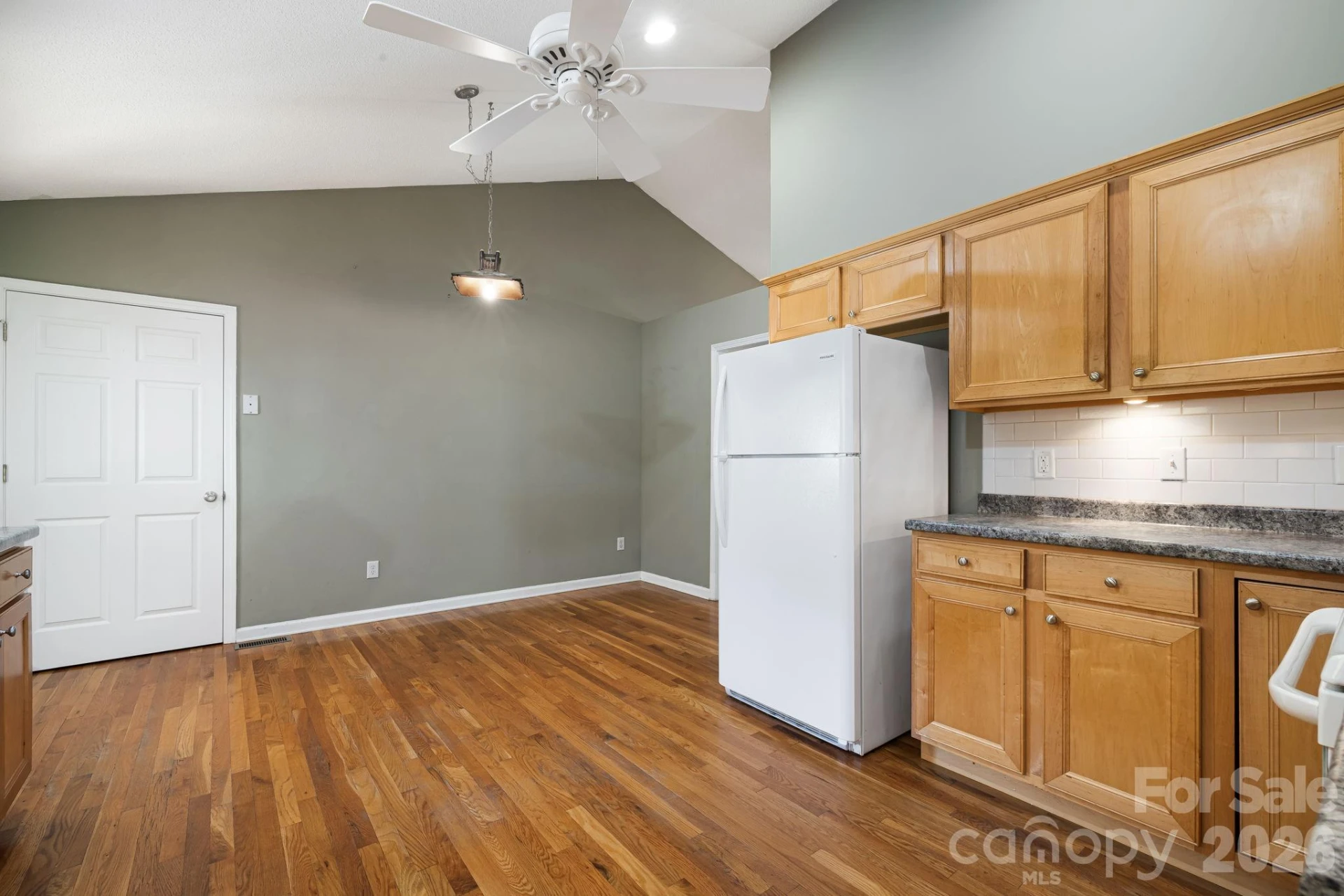 207 Christina Court - Photo 19