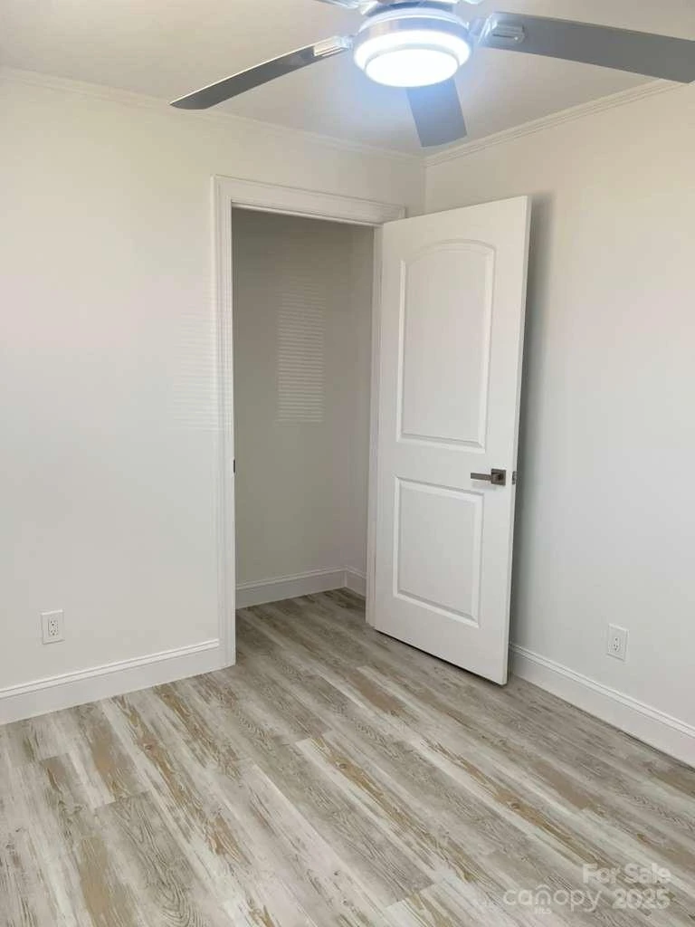 1073 Springdale Drive - Photo 12