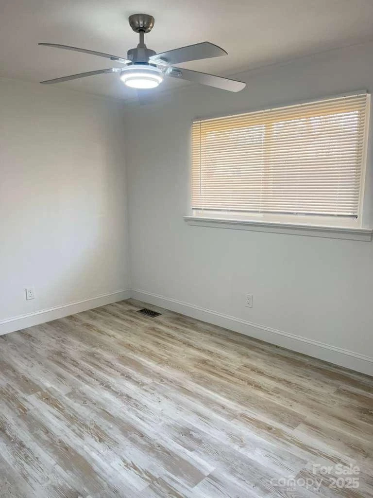 1073 Springdale Drive - Photo 16