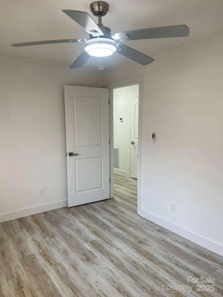 1073 Springdale Drive - Photo 17