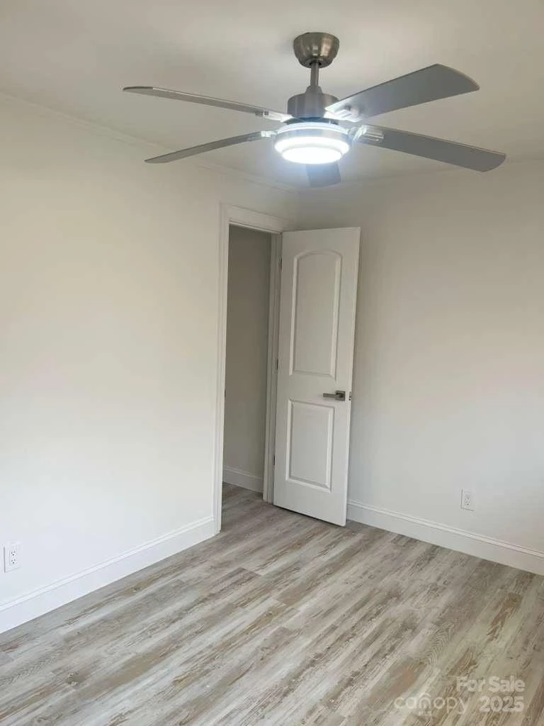 1073 Springdale Drive - Photo 20