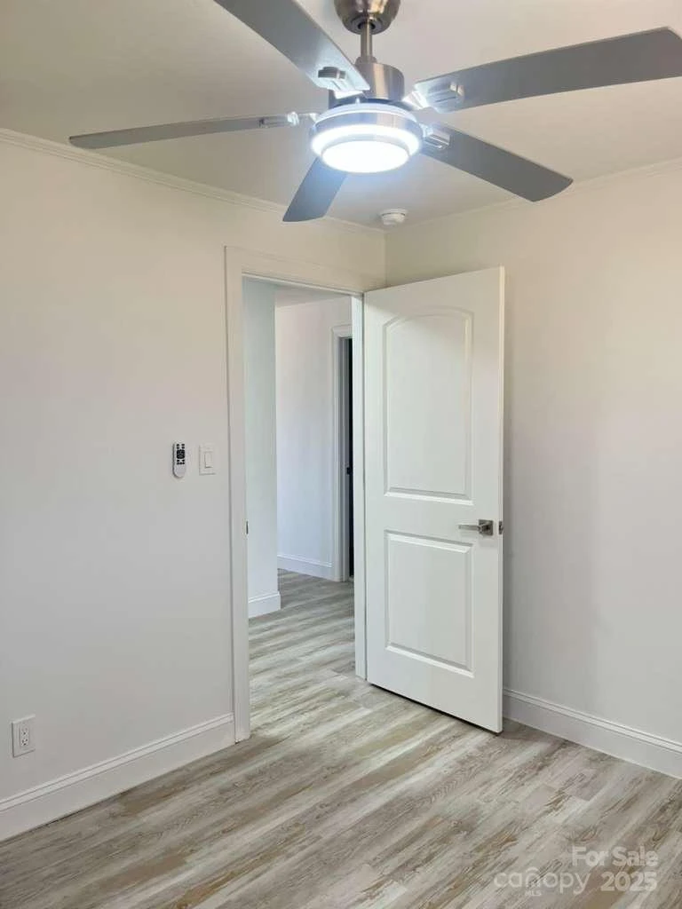 1073 Springdale Drive - Photo 22