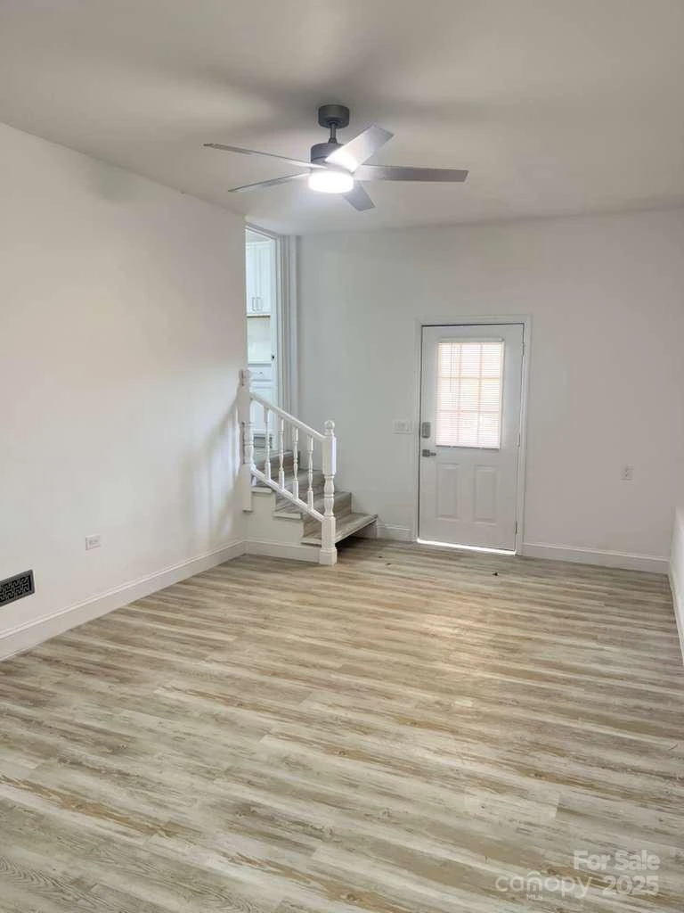 1073 Springdale Drive - Photo 27