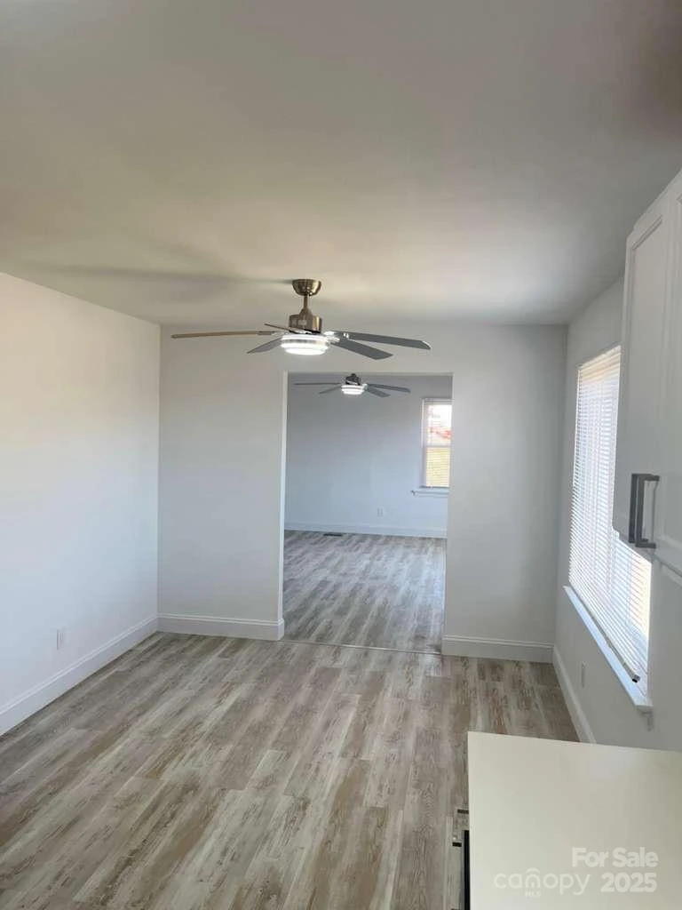 1073 Springdale Drive - Photo 10