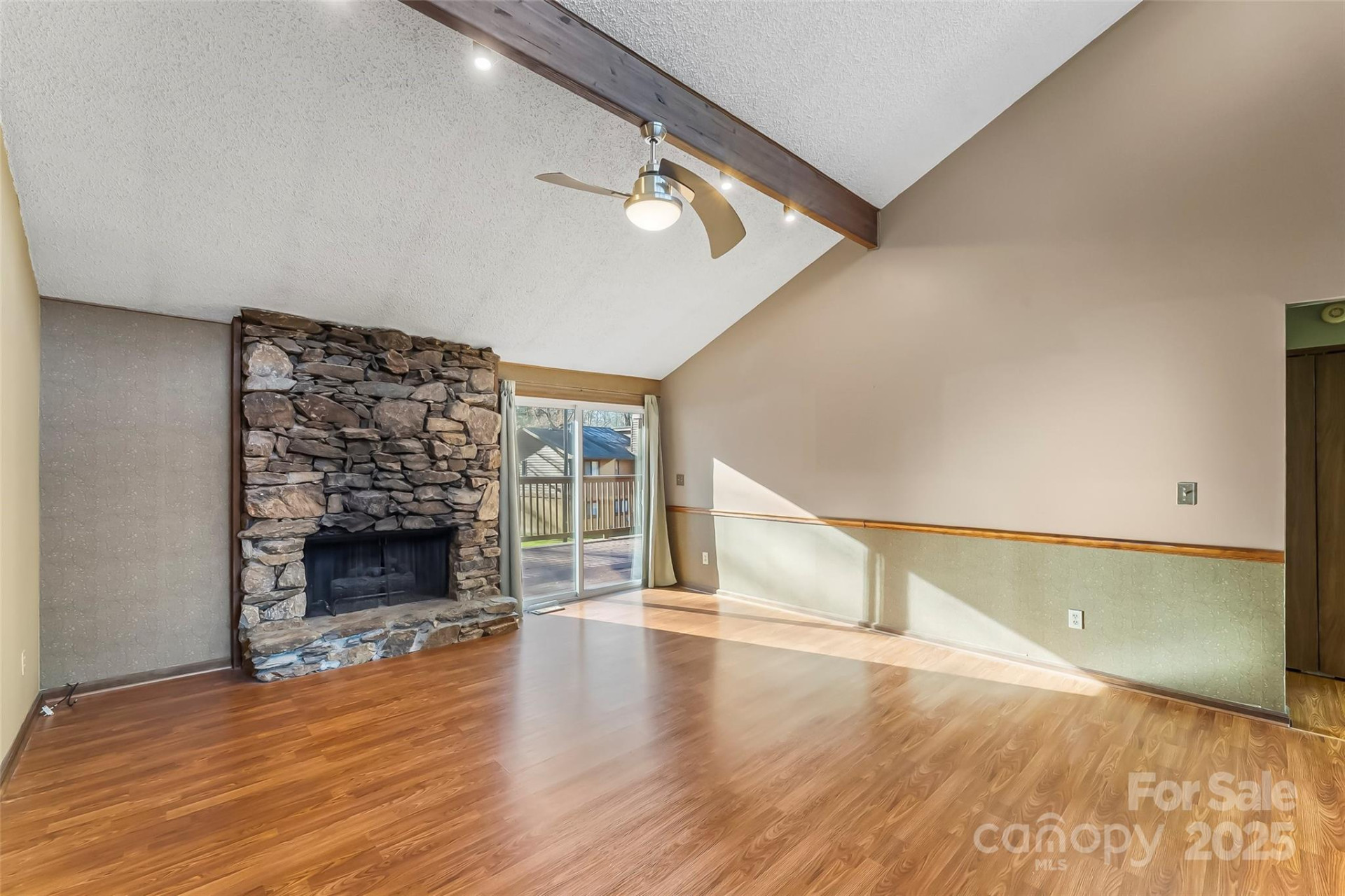 39 Oak Court - Photo 6