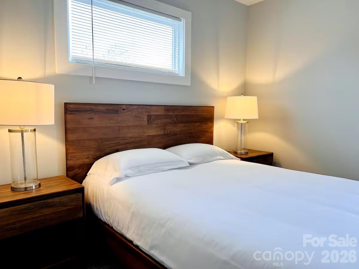 1063 Riverside Drive - Photo 17