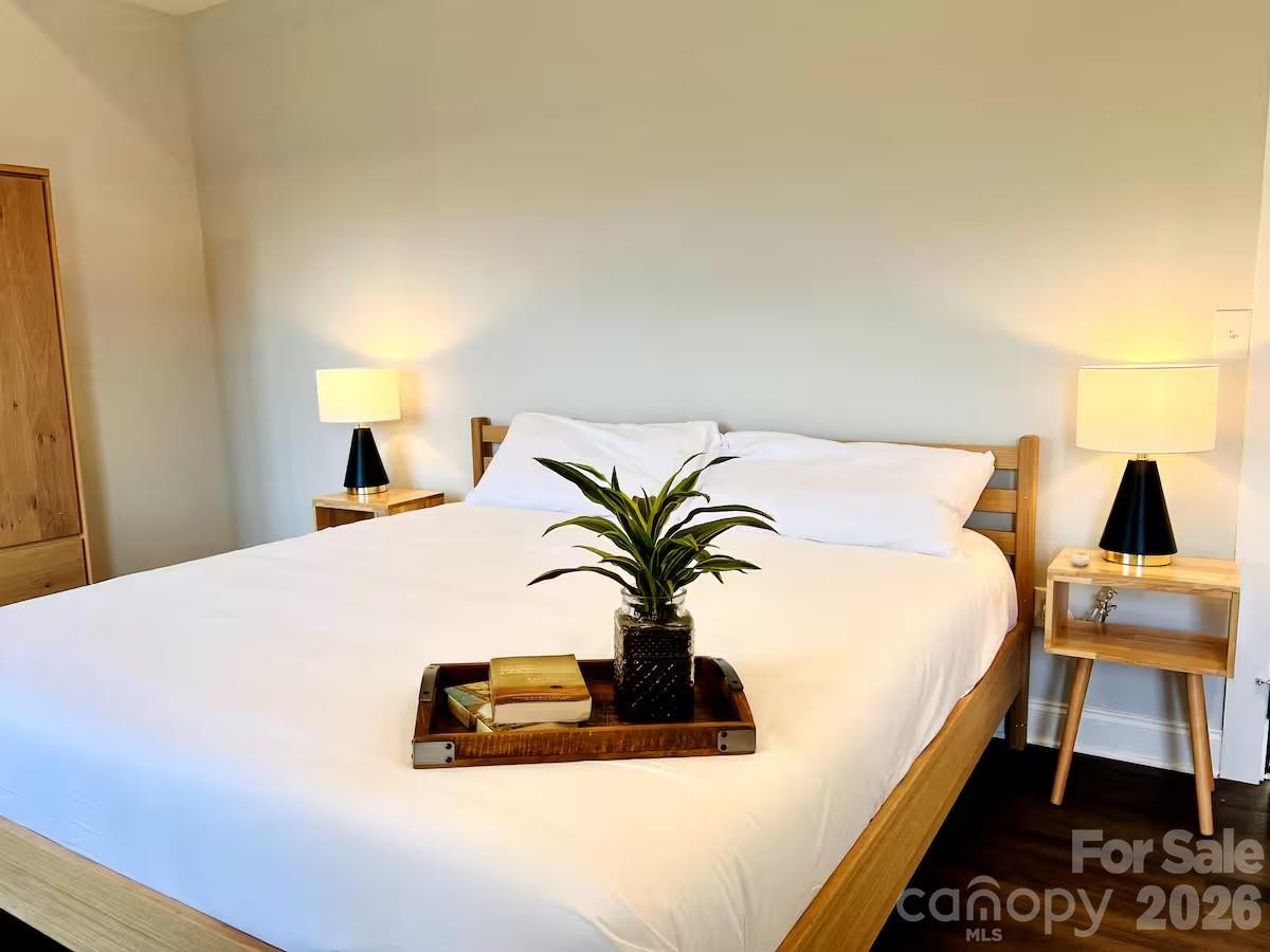 1063 Riverside Drive - Photo 10