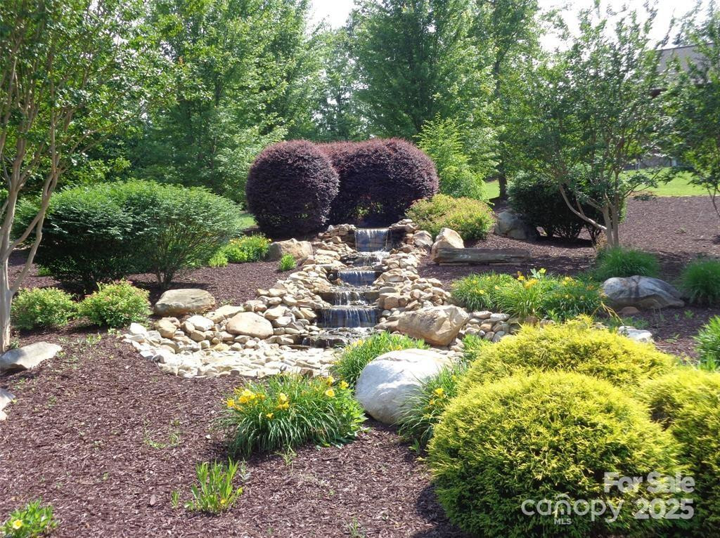 183 Woodgate Trail #103 - Photo 26