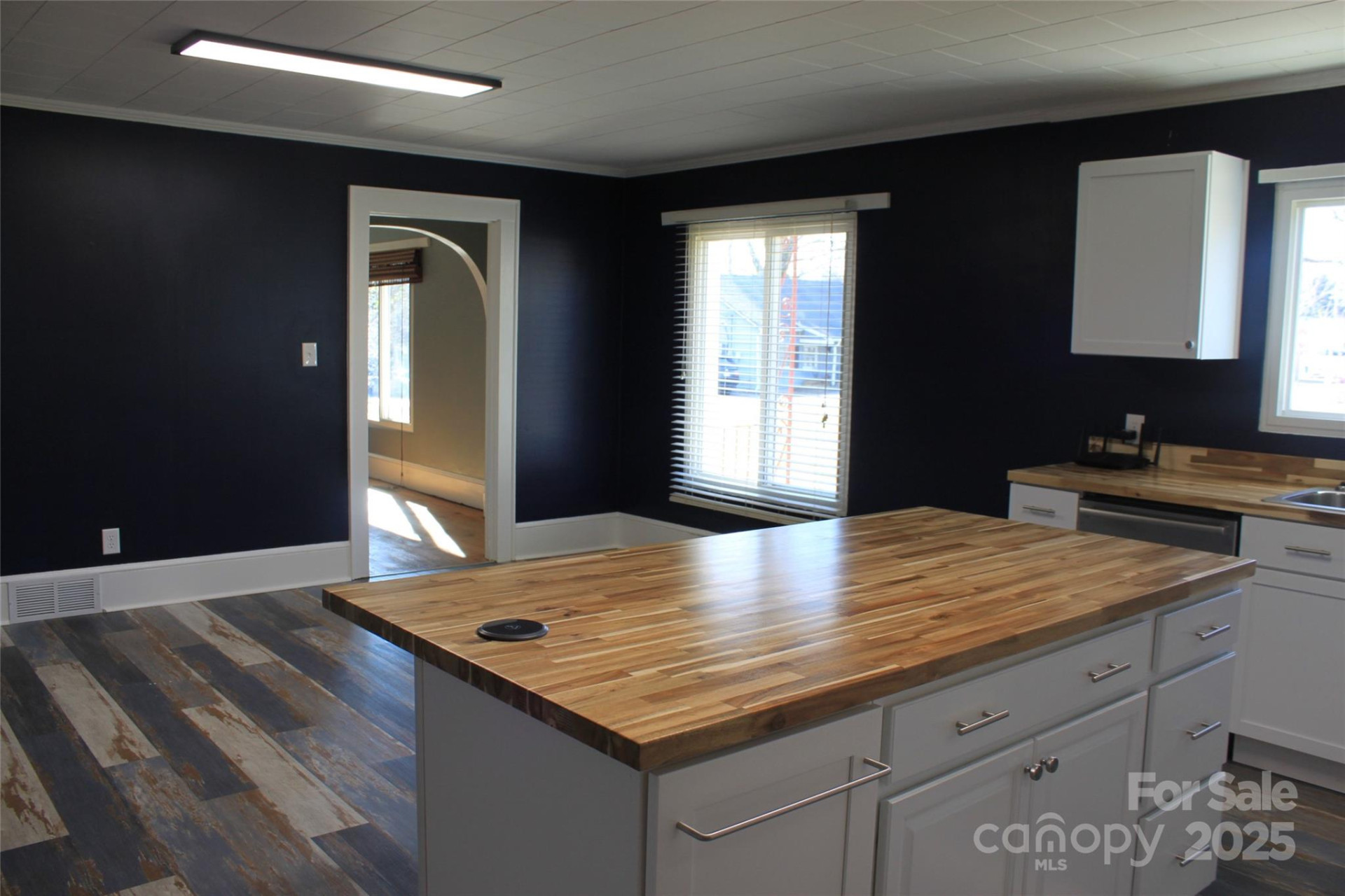 203 Trout Street - Photo 15