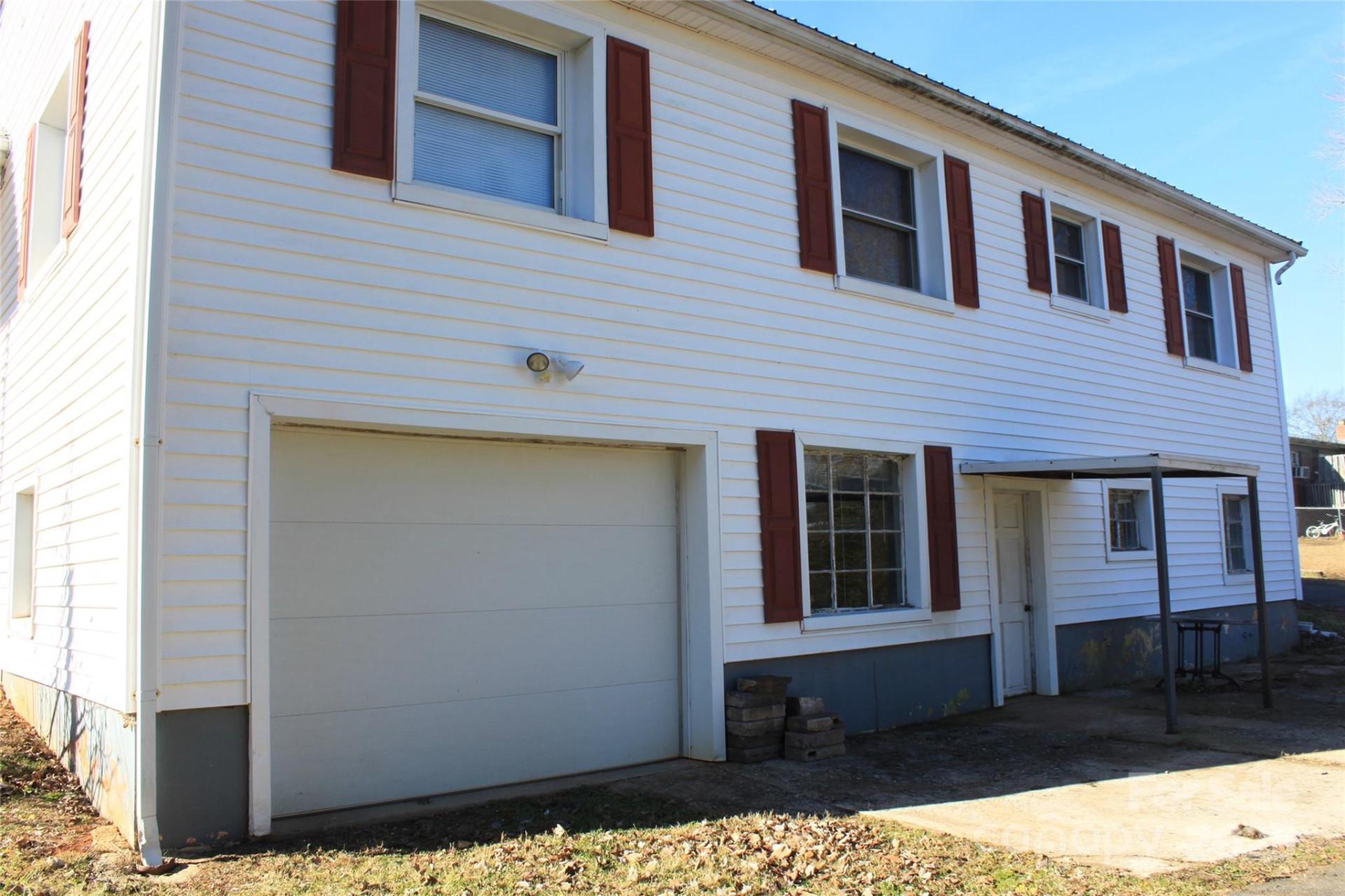 203 Trout Street - Photo 3