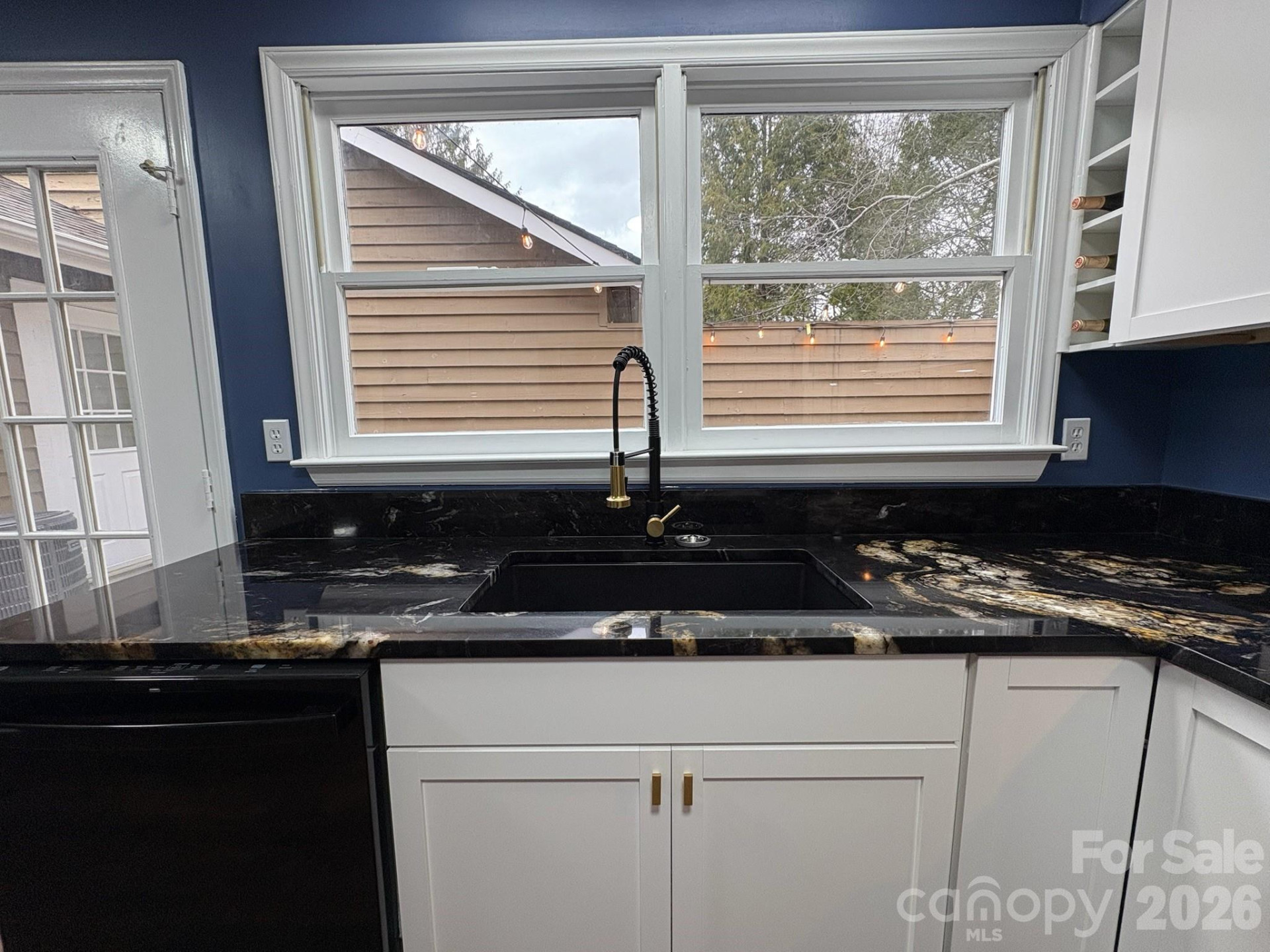 13 Laurel Place - Photo 8