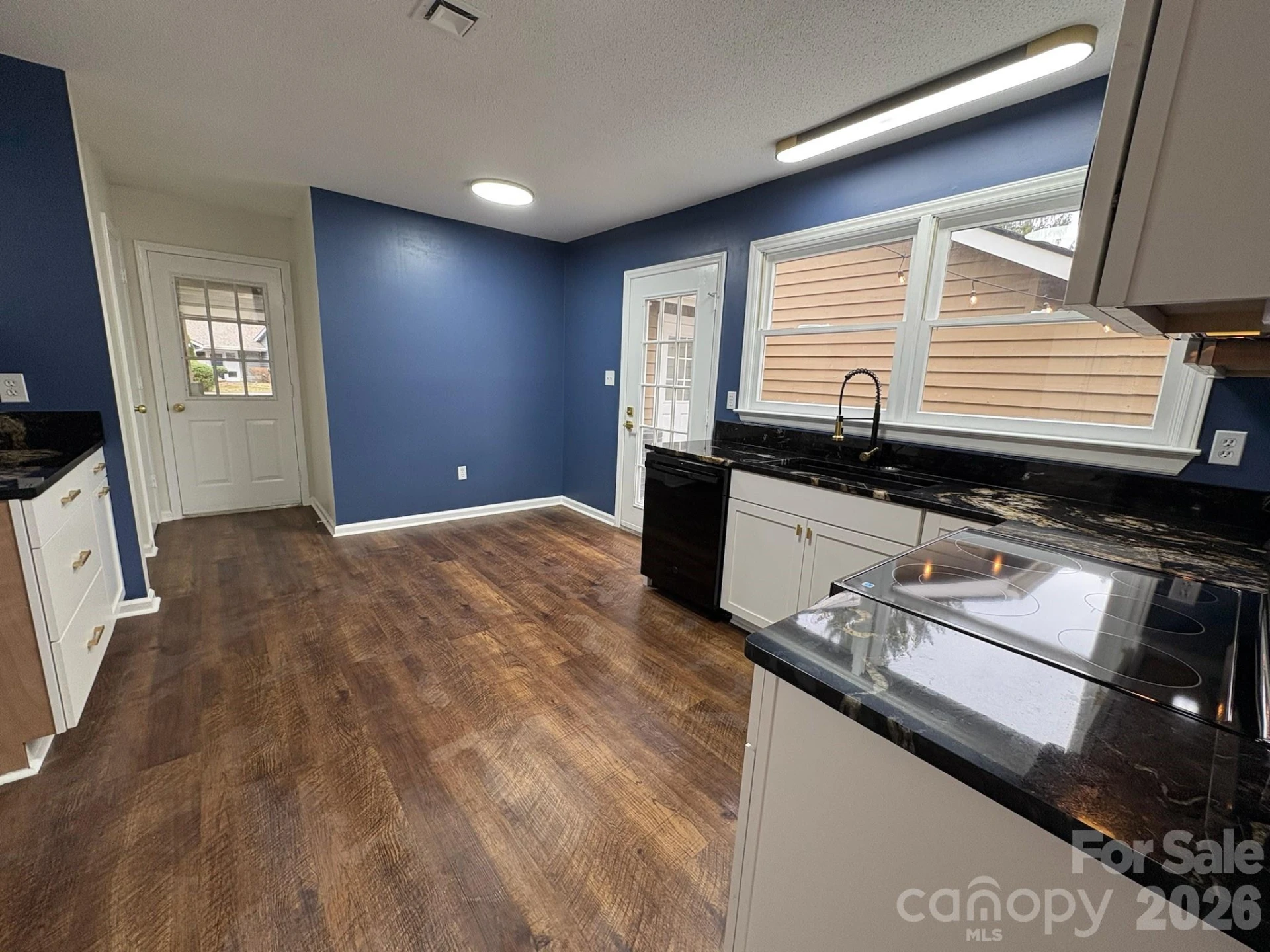 13 Laurel Place - Photo 9