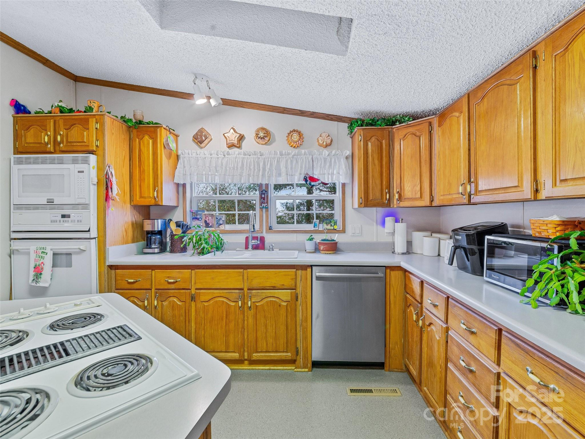 155 Maple Ridge Road - Photo 15