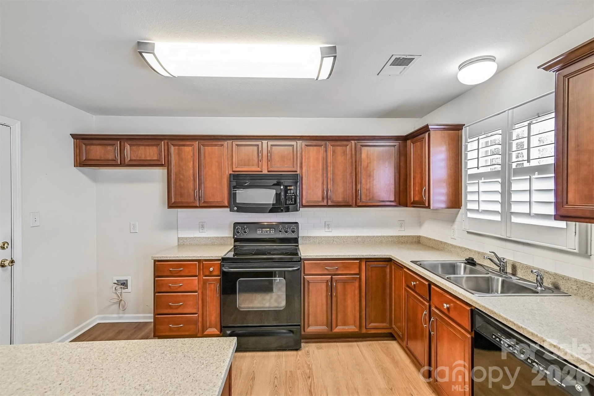 4160 Segundo Lane - Photo 5