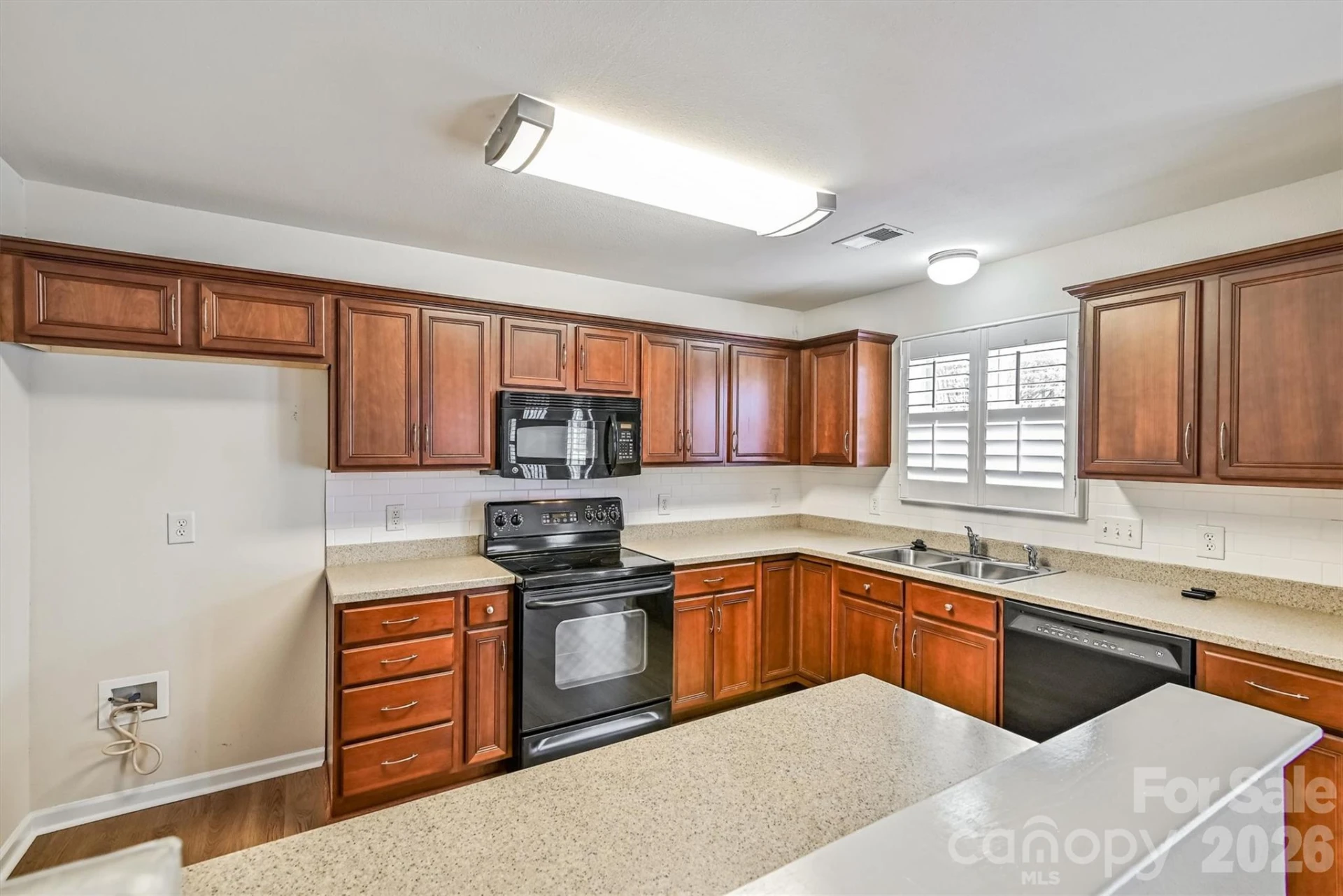 4160 Segundo Lane - Photo 6