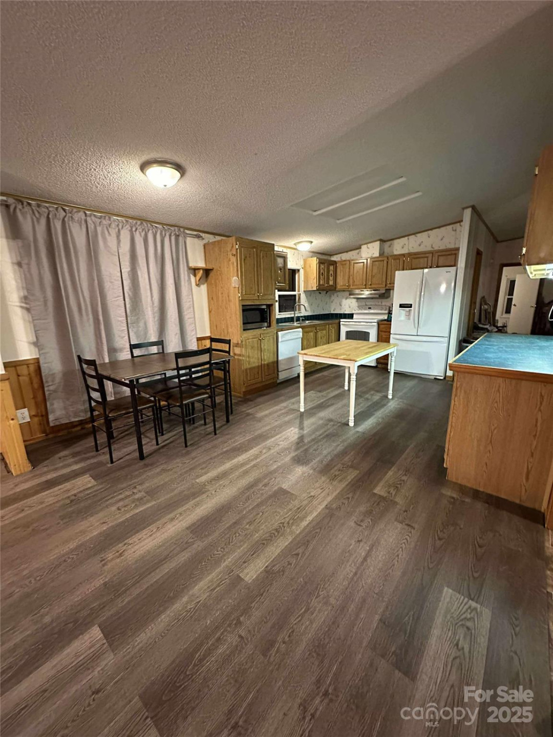 1044 Elliott Road - Photo 7