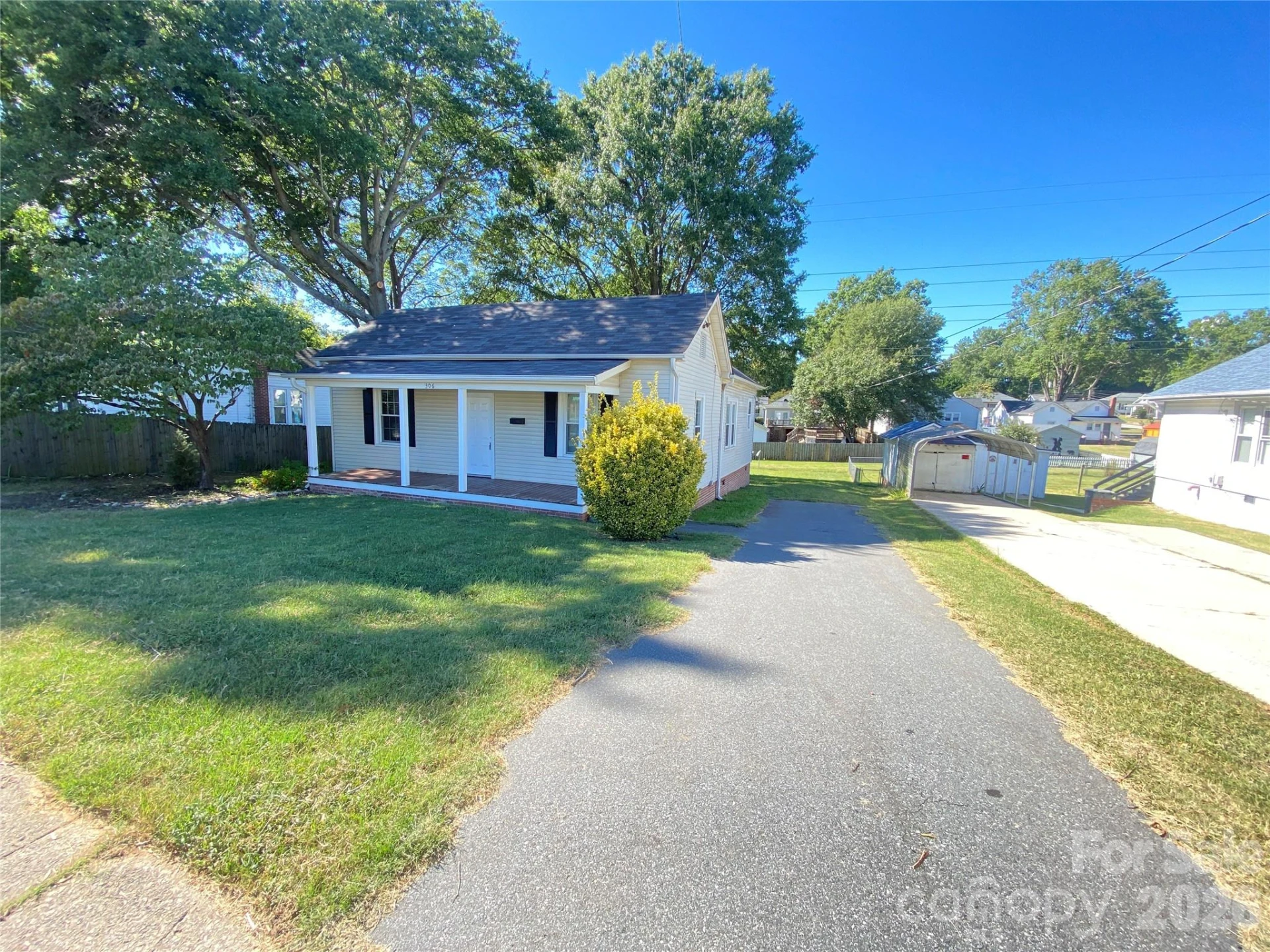 306 York Avenue - Photo 2