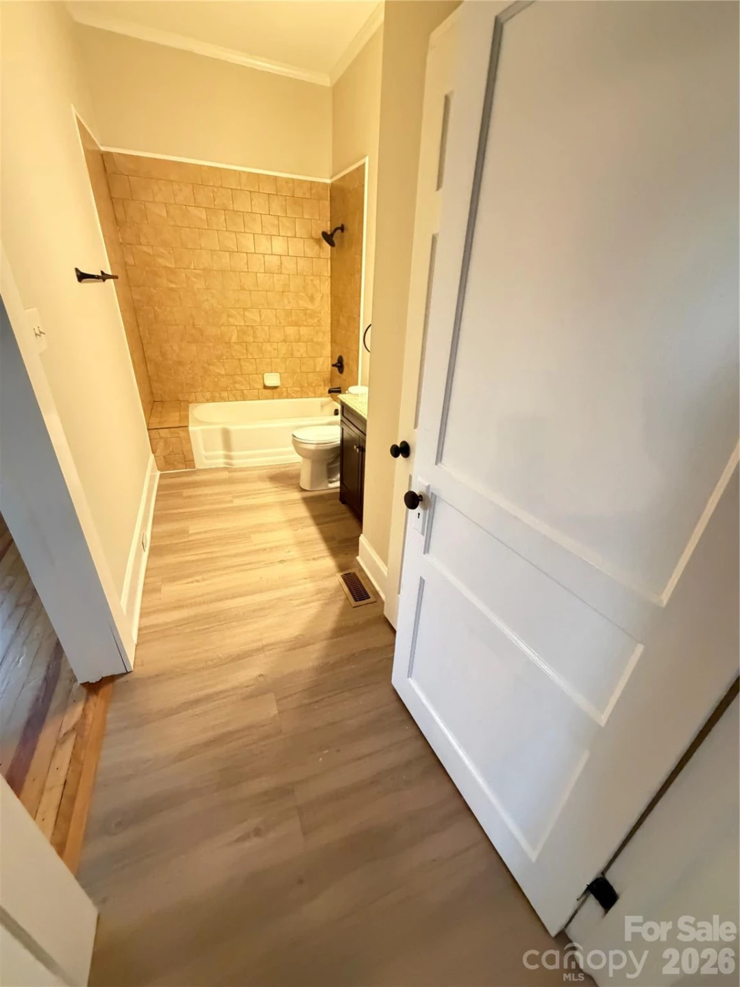 306 York Avenue - Photo 15