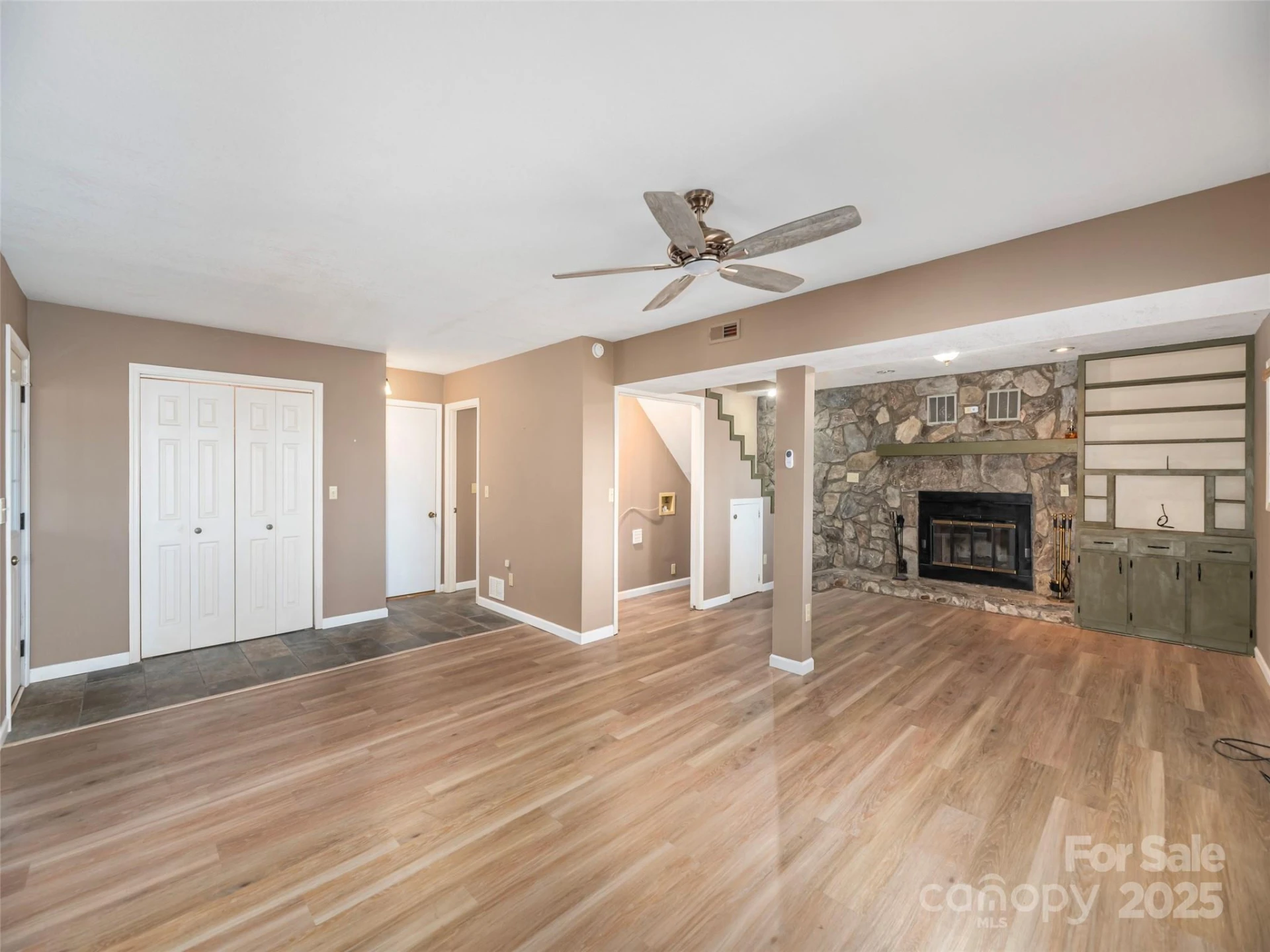 1392 Mount Chalet Road - Photo 19