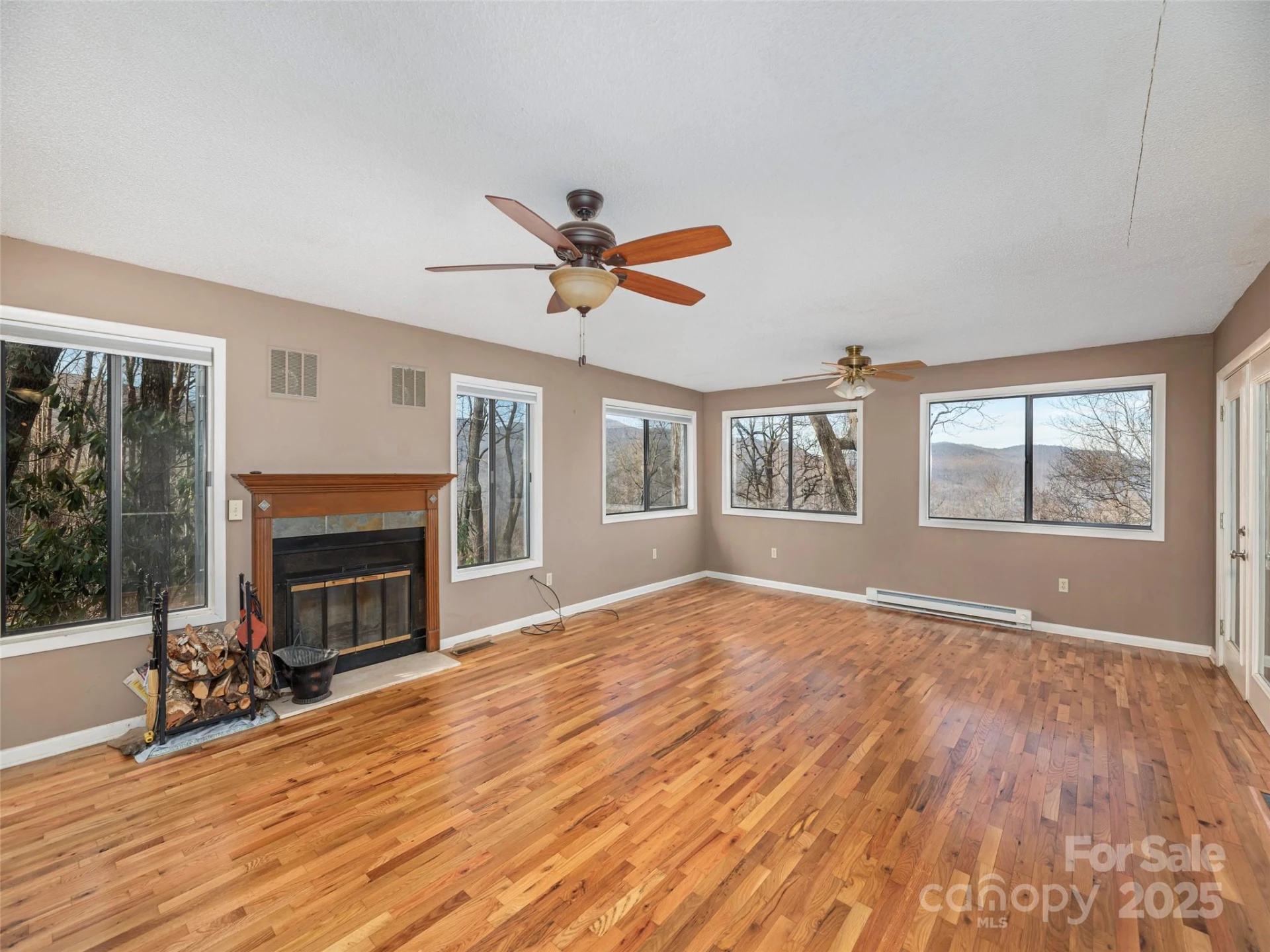 1392 Mount Chalet Road - Photo 5