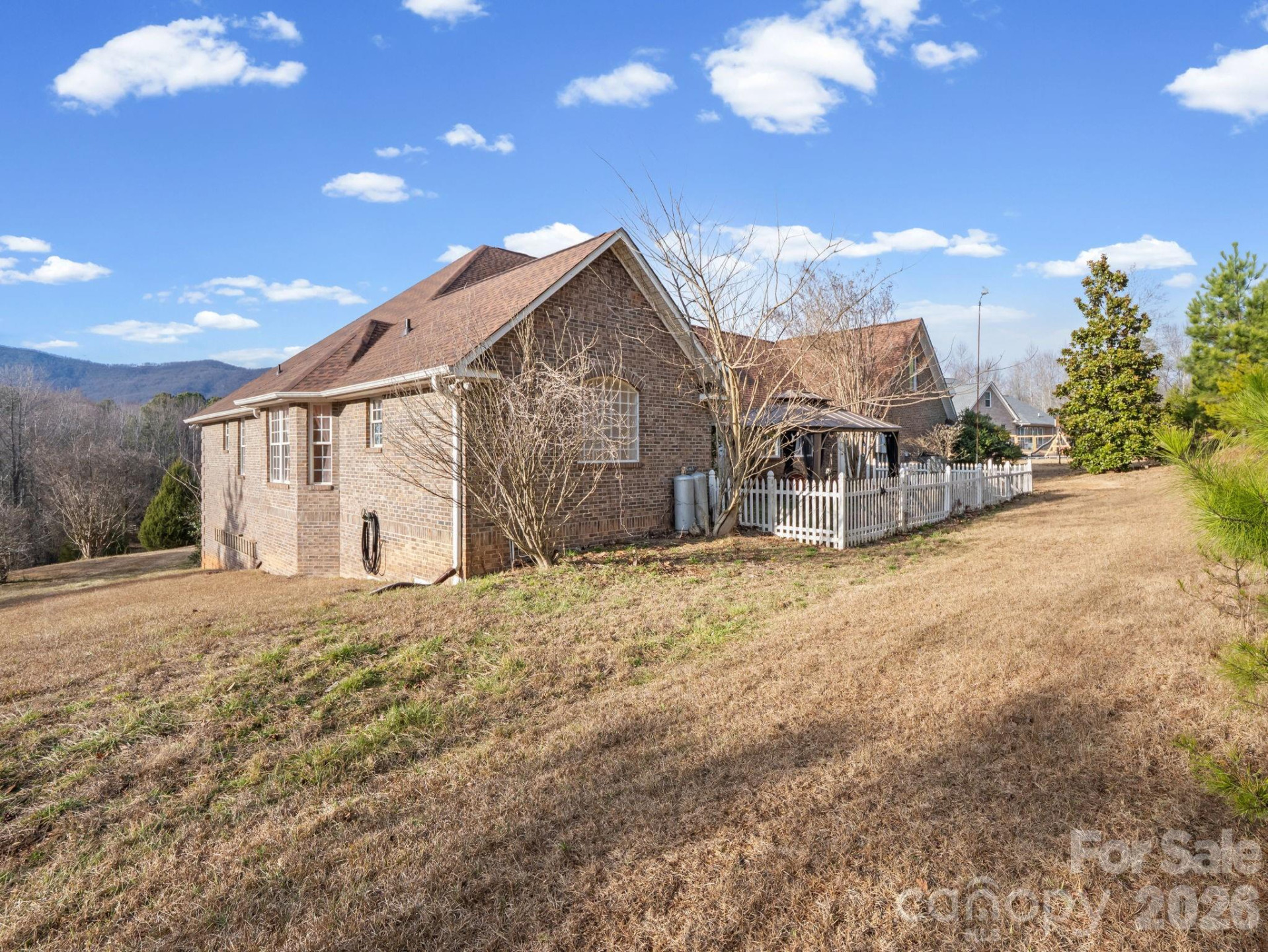 92 Rodaeo Drive - Photo 3