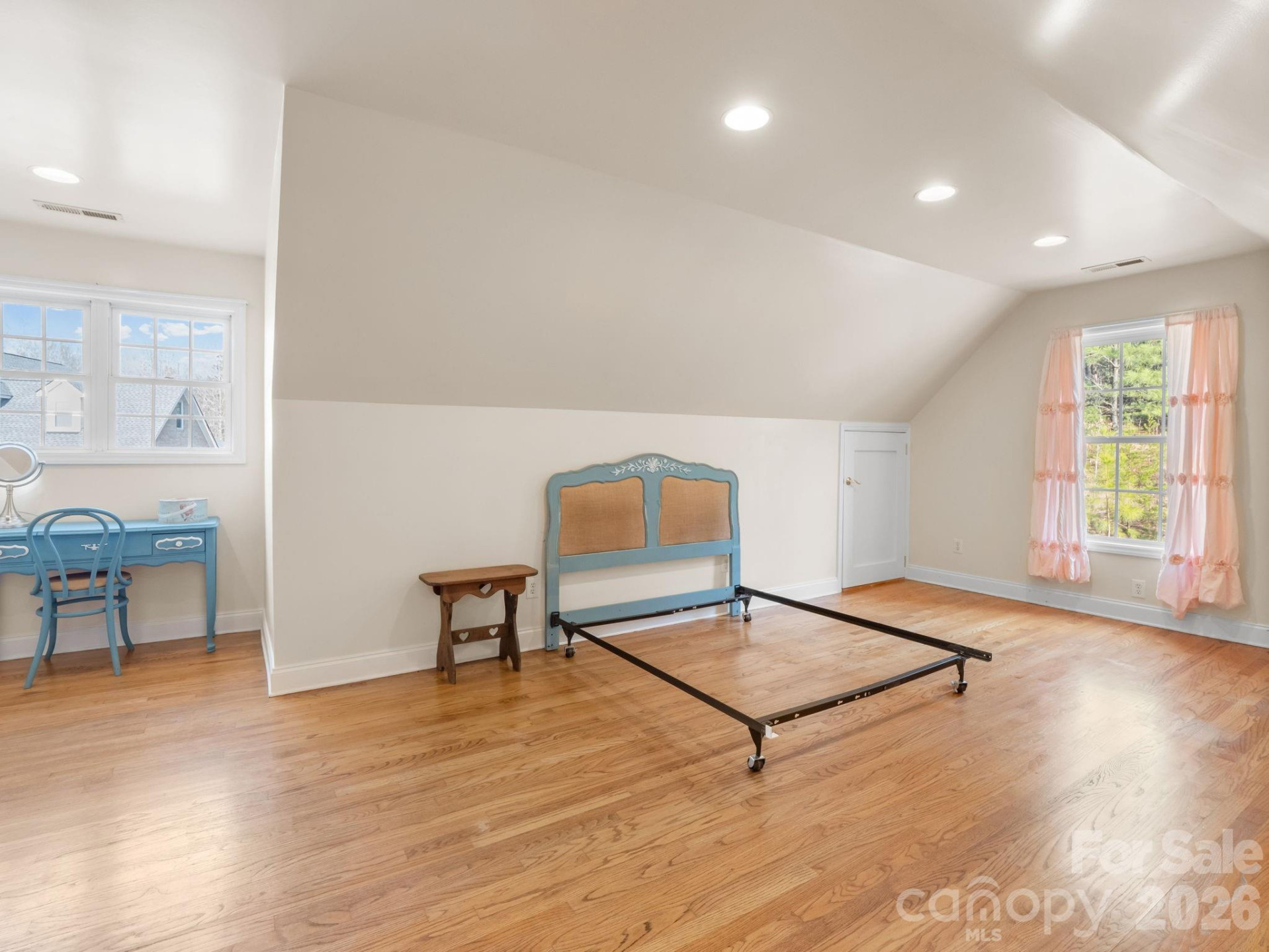 92 Rodaeo Drive - Photo 32