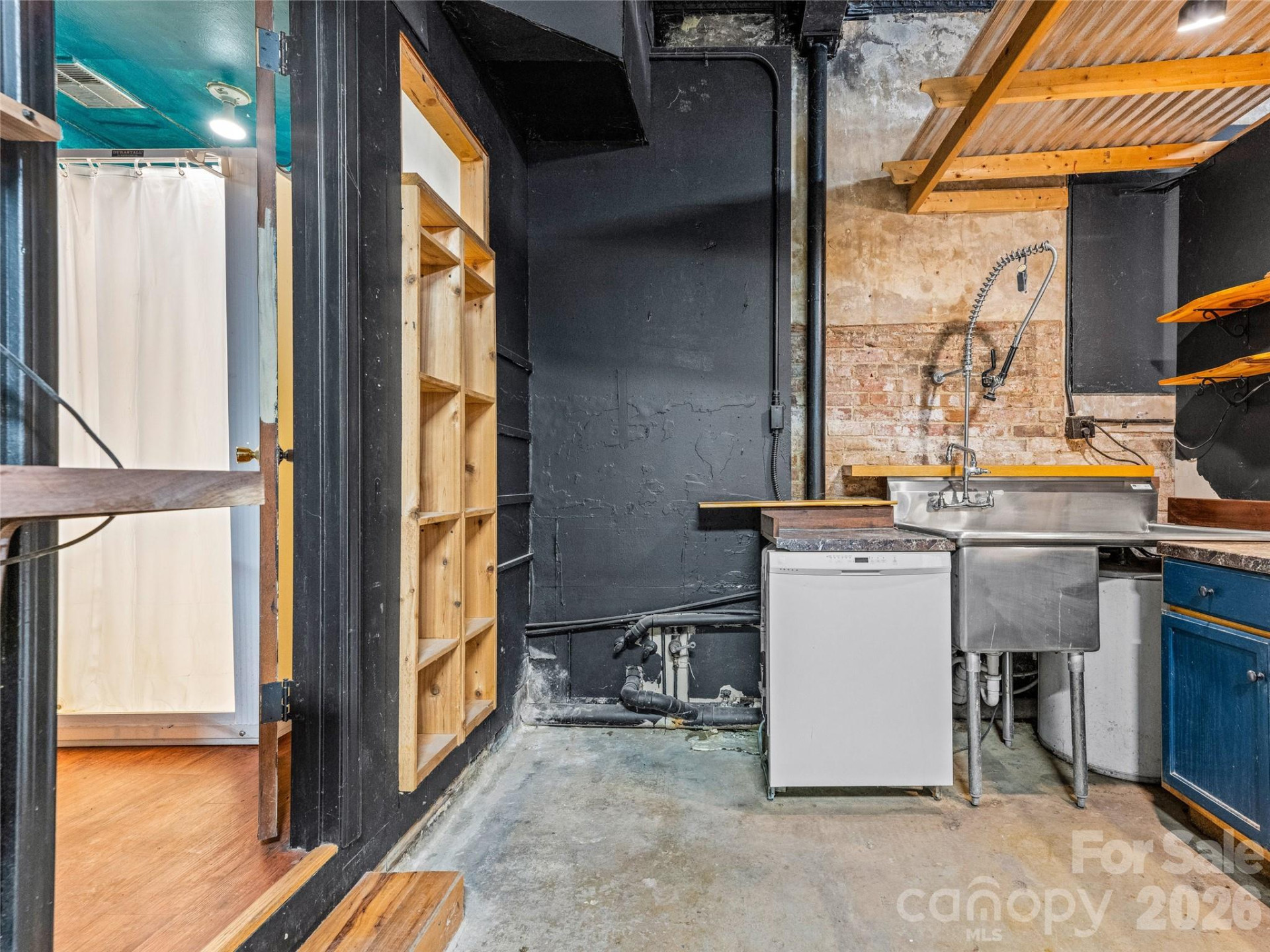 204 Sutton Avenue - Photo 24