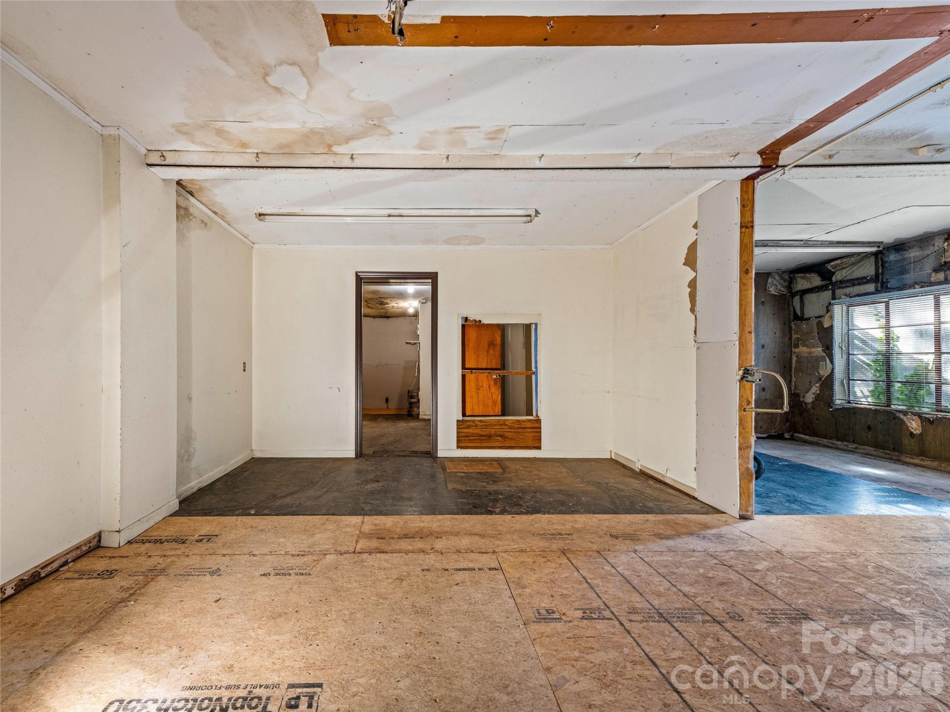 204 Sutton Avenue - Photo 38