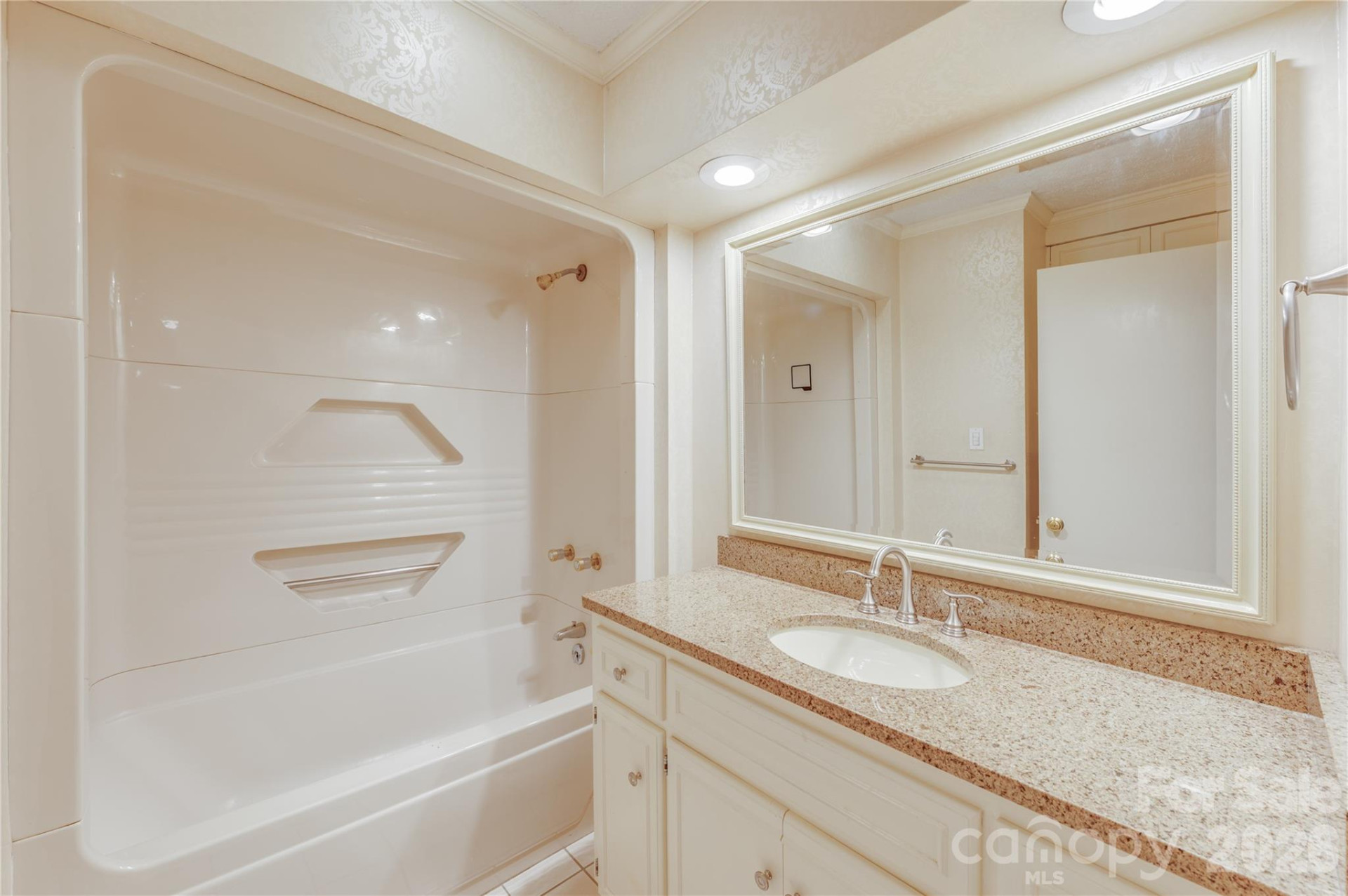 111 Kinwood Street - Photo 21