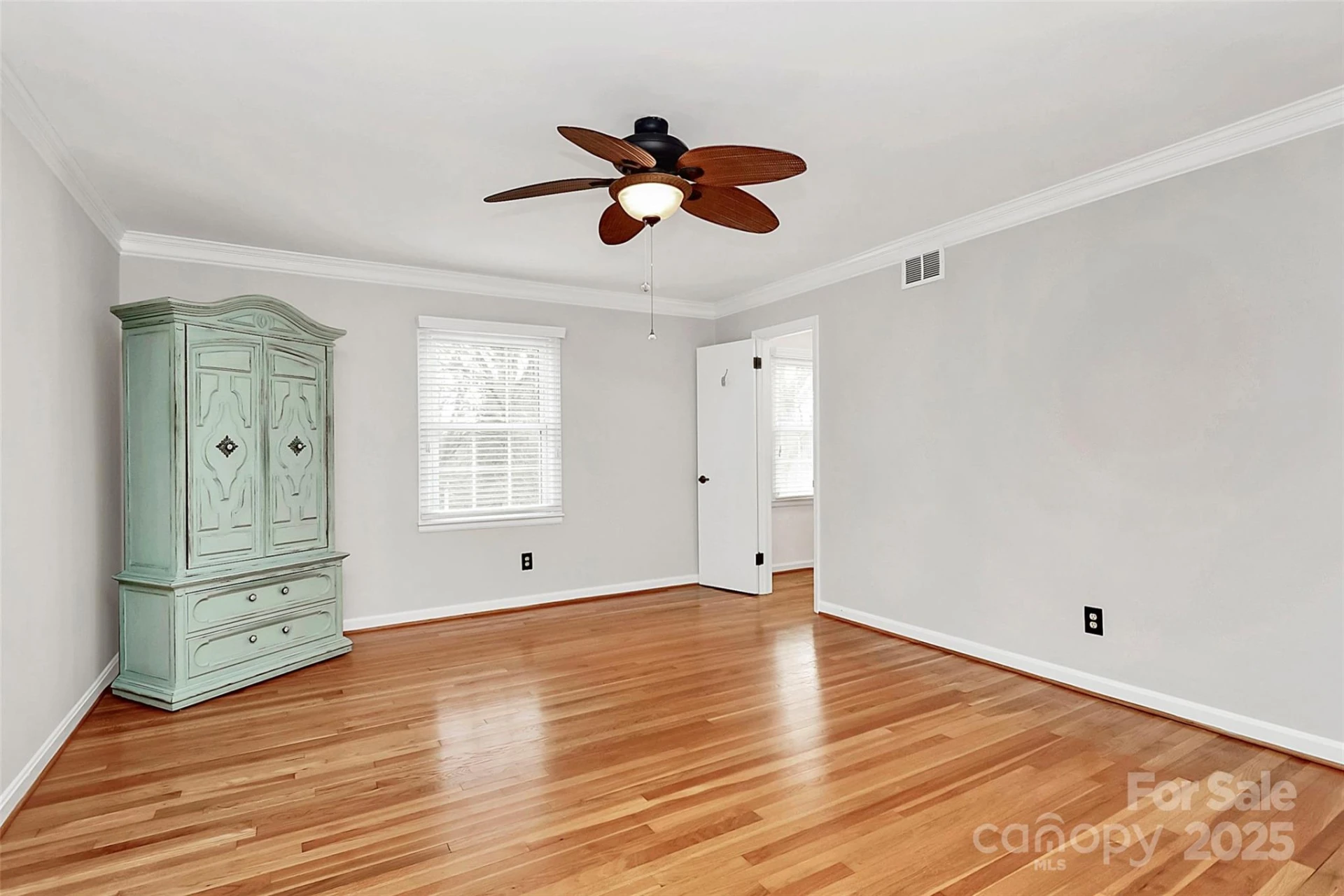 2468 Shaw Avenue - Photo 25