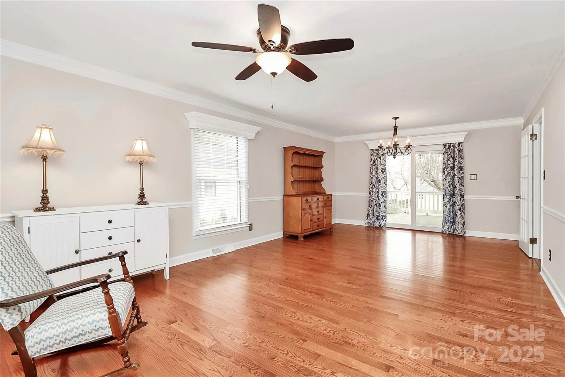 2468 Shaw Avenue - Photo 6