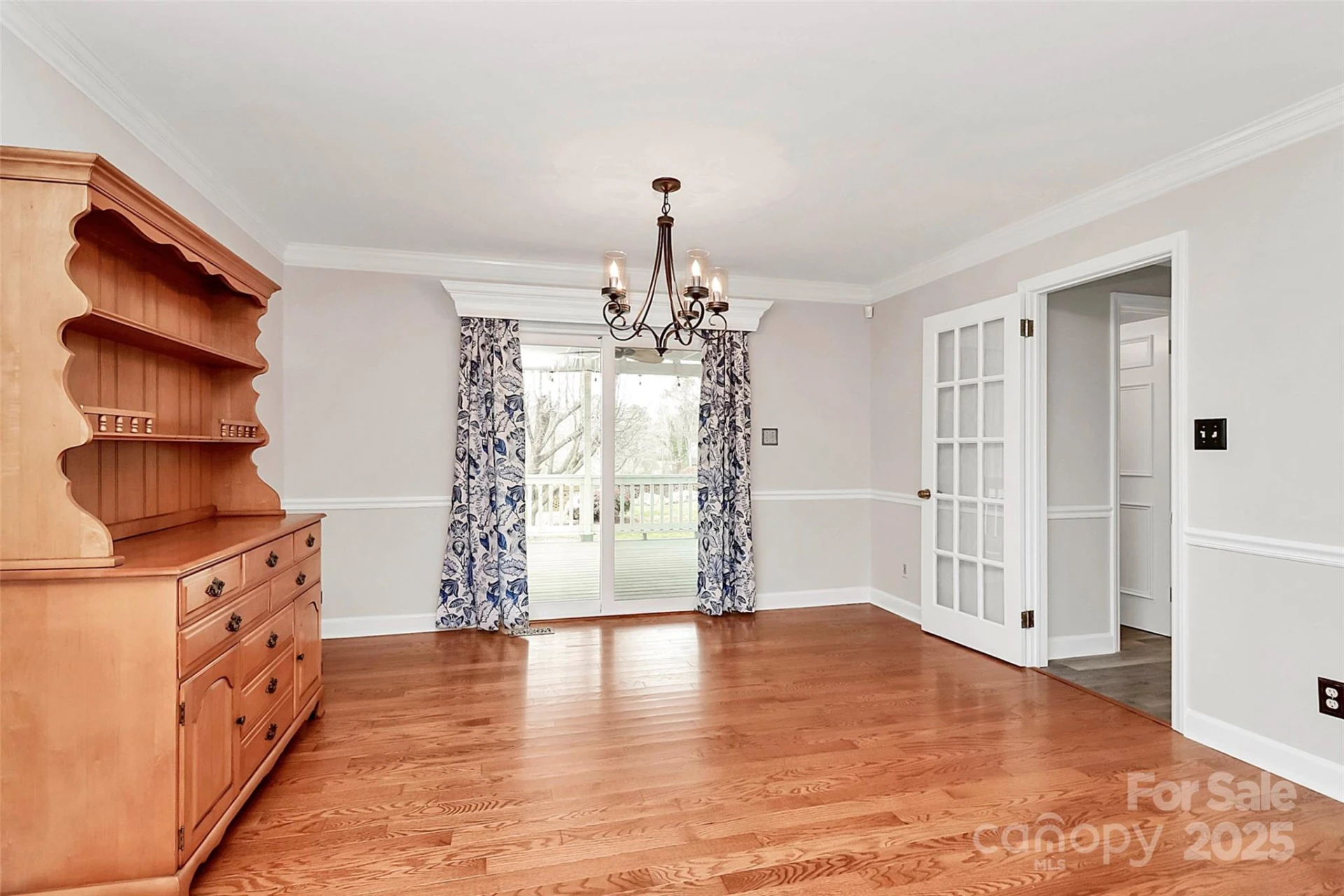 2468 Shaw Avenue - Photo 8